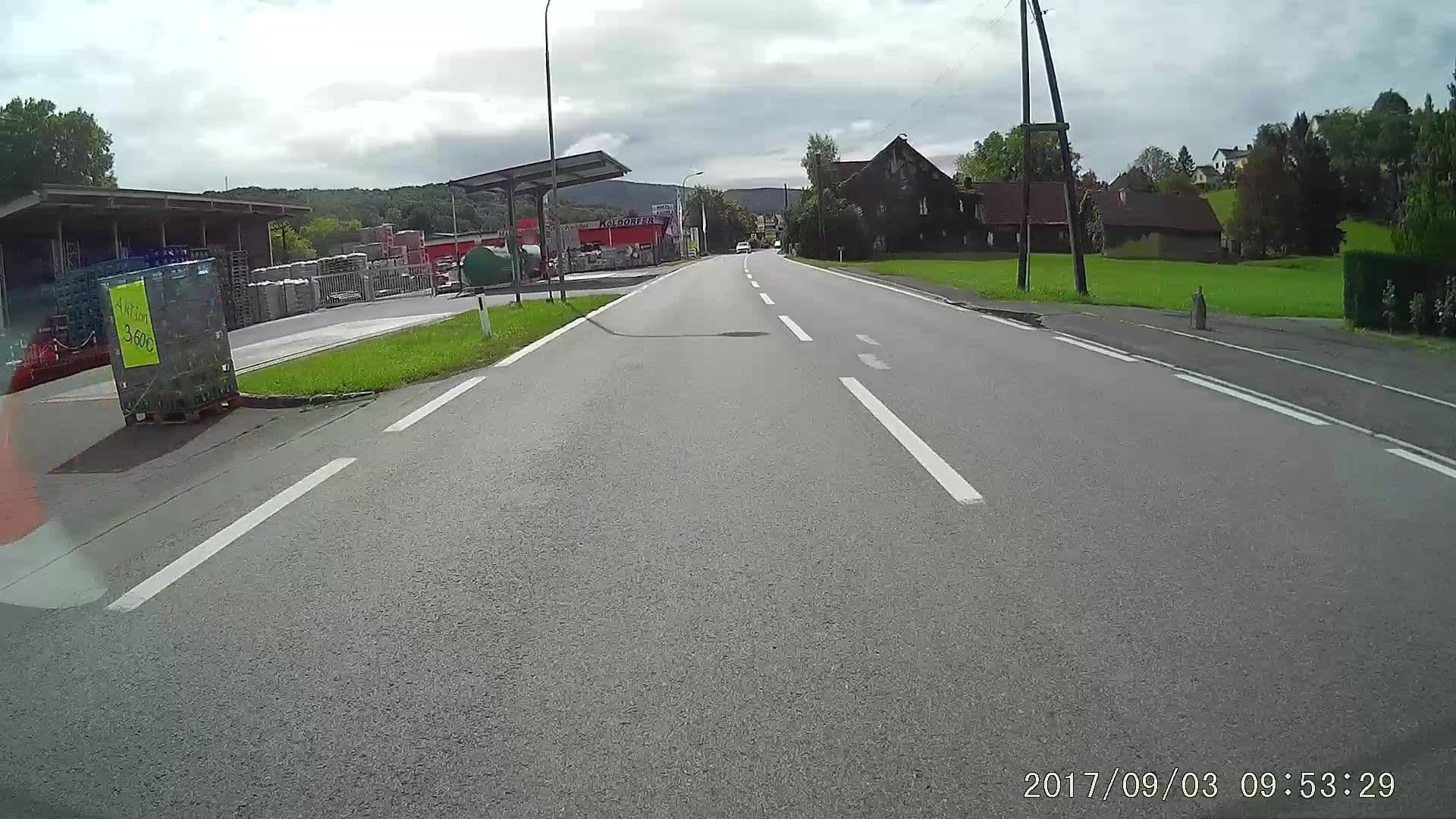 Street view near Thermenhof Koch, Bad Gleichenberg — © dasza (CC BY-SA · Mapillary)