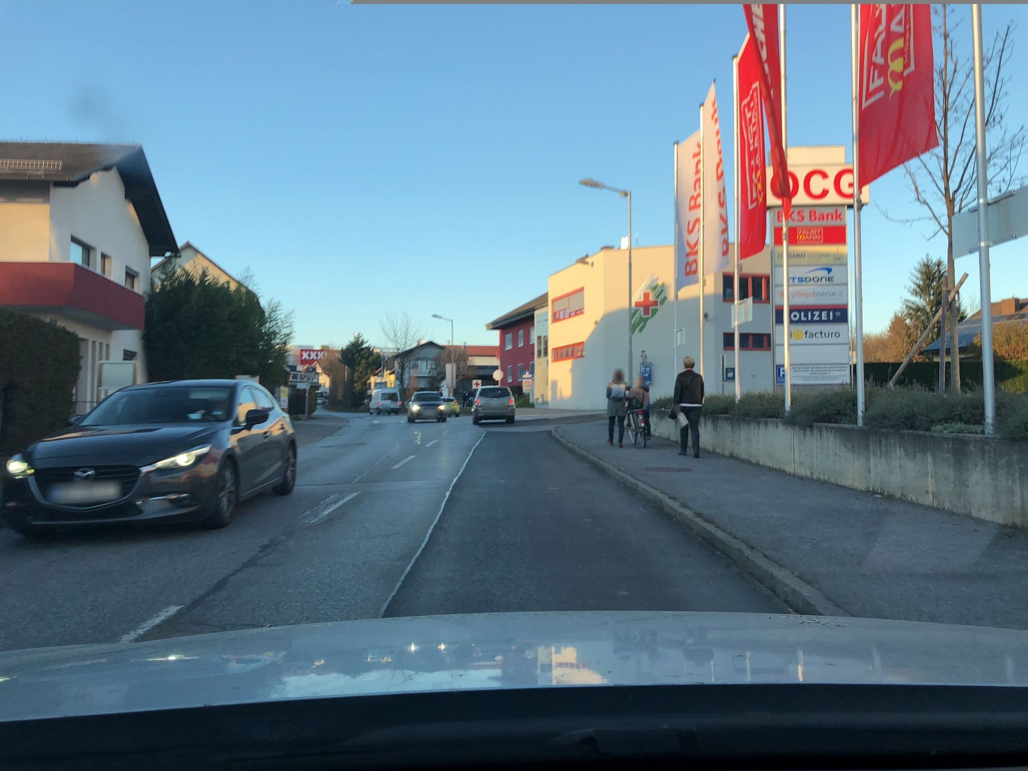 Street view near Römerhof, Gleisdorf — © vplus (CC BY-SA · Mapillary)