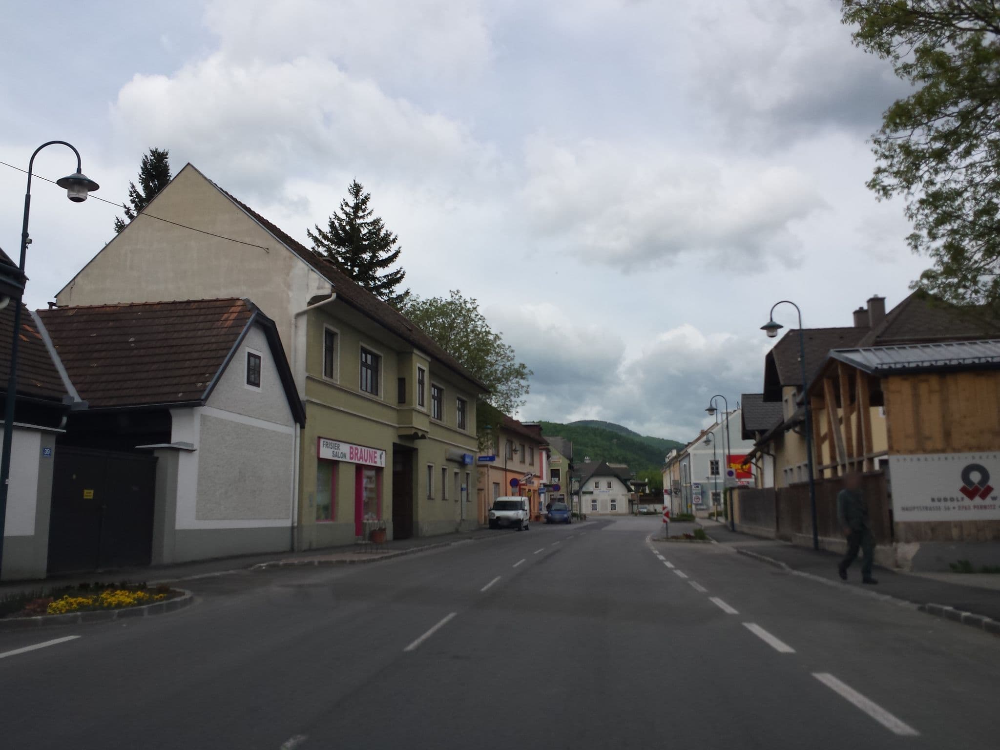 Street view near Gasthaus zur Weintraube, Pernitz — © rudolfmayer (CC BY-SA · Mapillary)