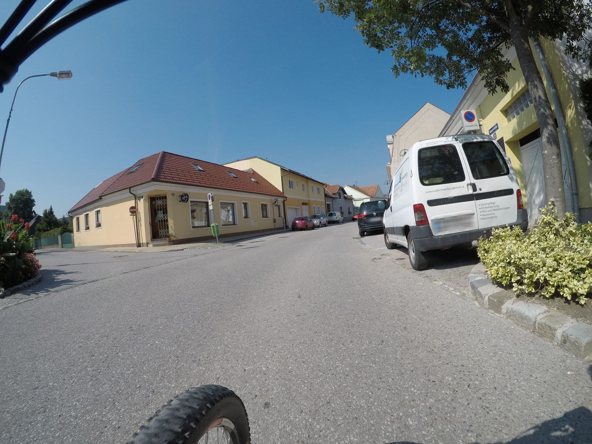 Street view near Salz u Pfeffer, Hirtenberg — © gerald82 (CC BY-SA · Mapillary)