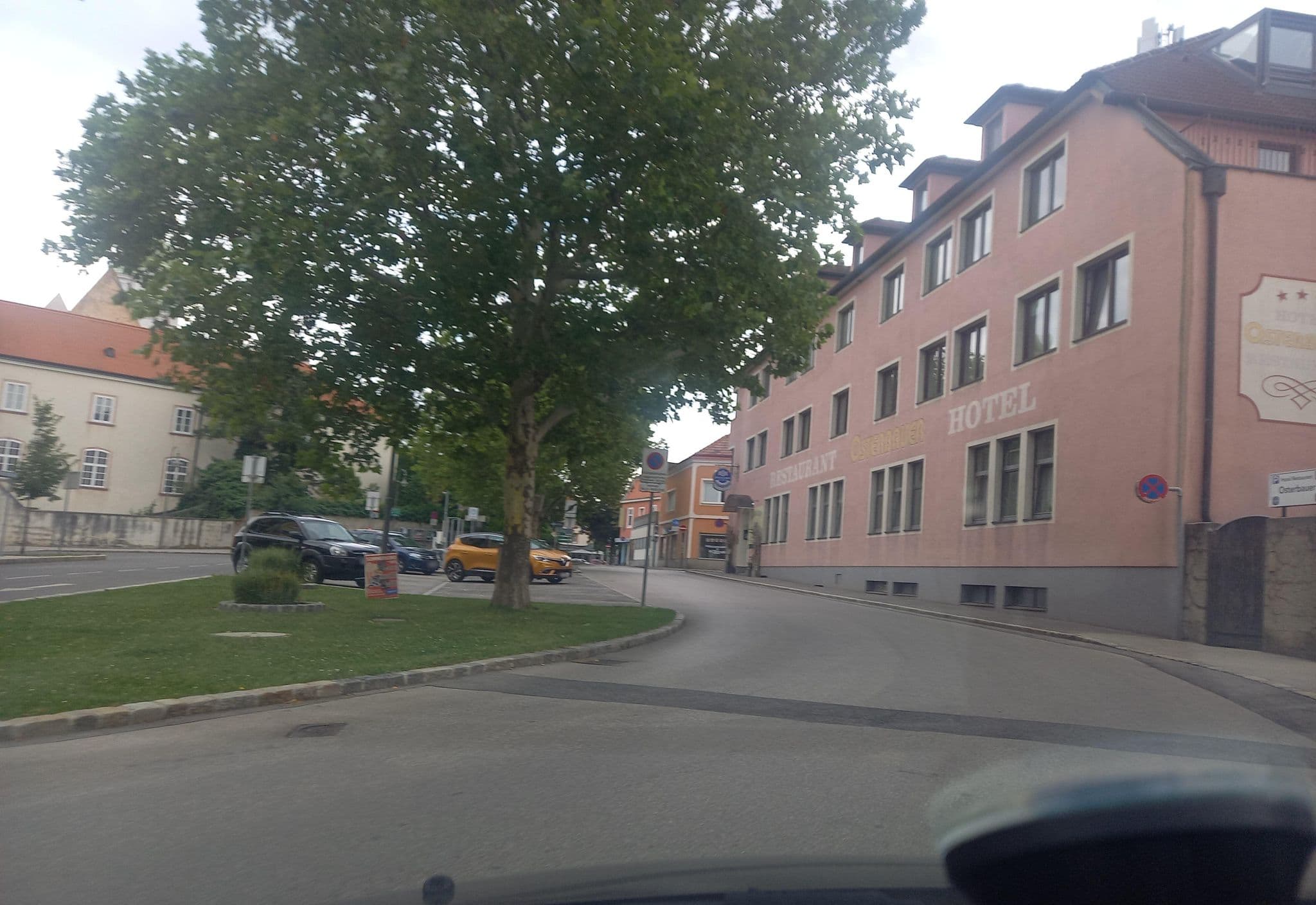 Street view near Hans Osterbauer, Neunkirchen — © bbdr (CC BY-SA · Mapillary)