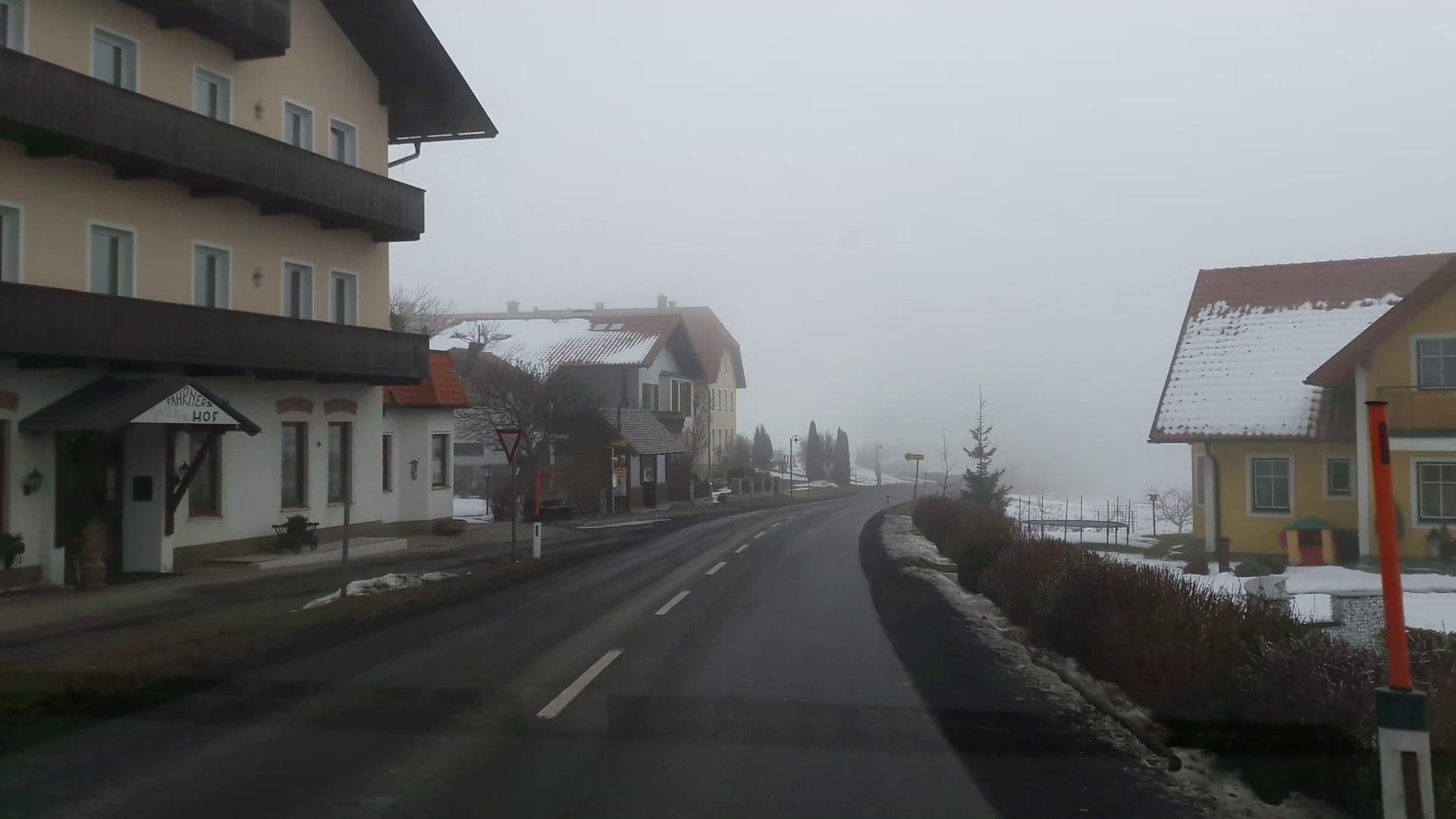 Street view near Fahrner Ernst, Kirchberg am Wechsel — © stefan147 (CC BY-SA · Mapillary)