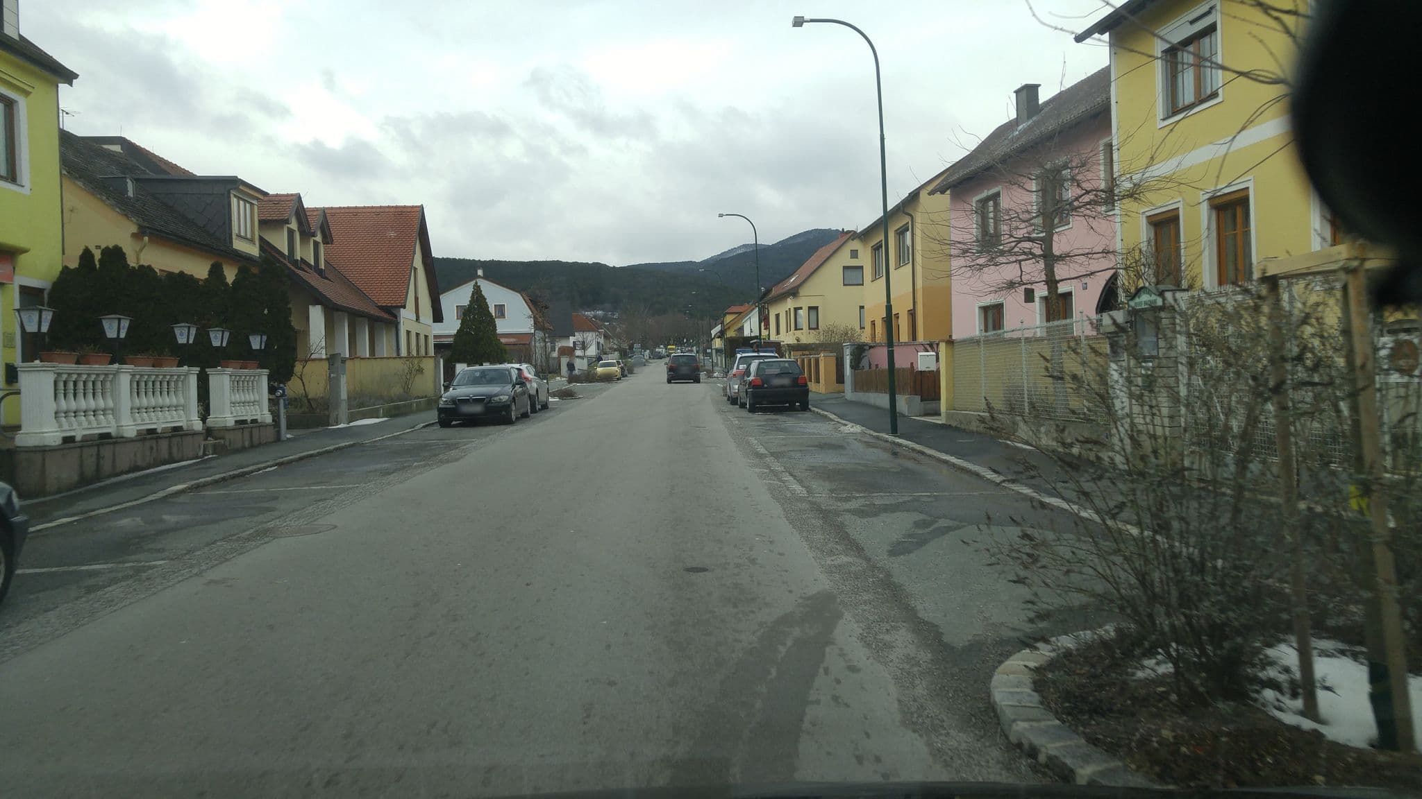 Street view near Karin Schara, Sooss — © r0cky (CC BY-SA · Mapillary)