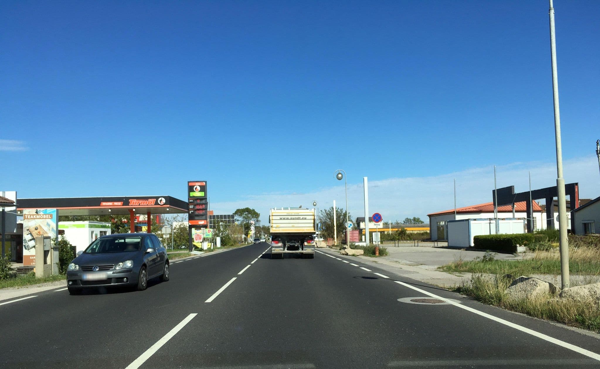 Street view near 17er Beisl, Oeynhausen — © istefanos (CC BY-SA · Mapillary)