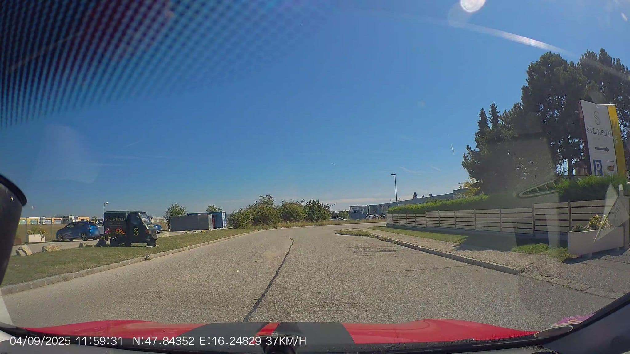 Street view near Hotel Steinfeld, Theresienfeld — © AR88 (CC BY-SA · Mapillary)
