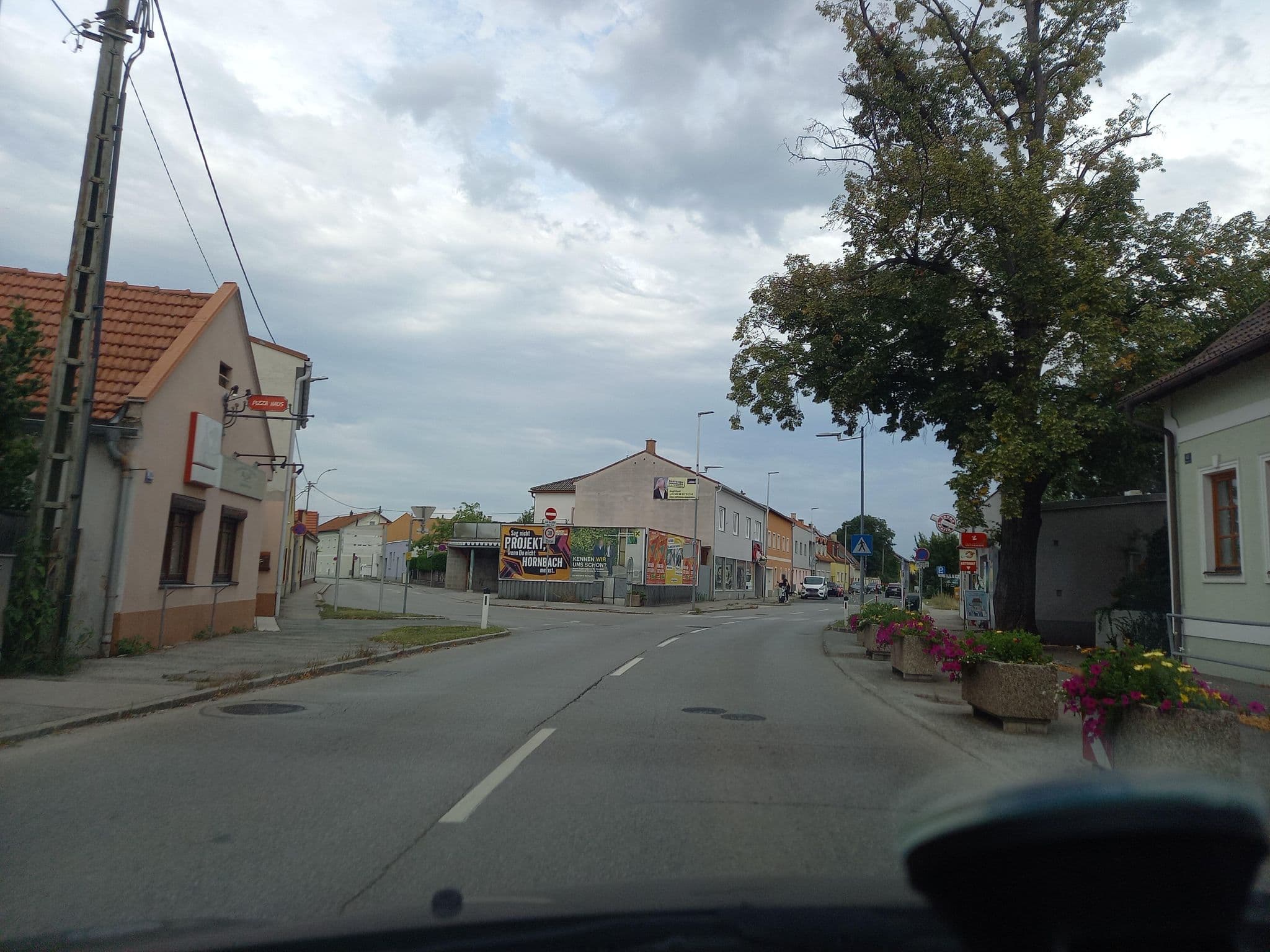 Street view near Zum Ehold Streimel Maria, Neunkirchen — © bbdr (CC BY-SA · Mapillary)