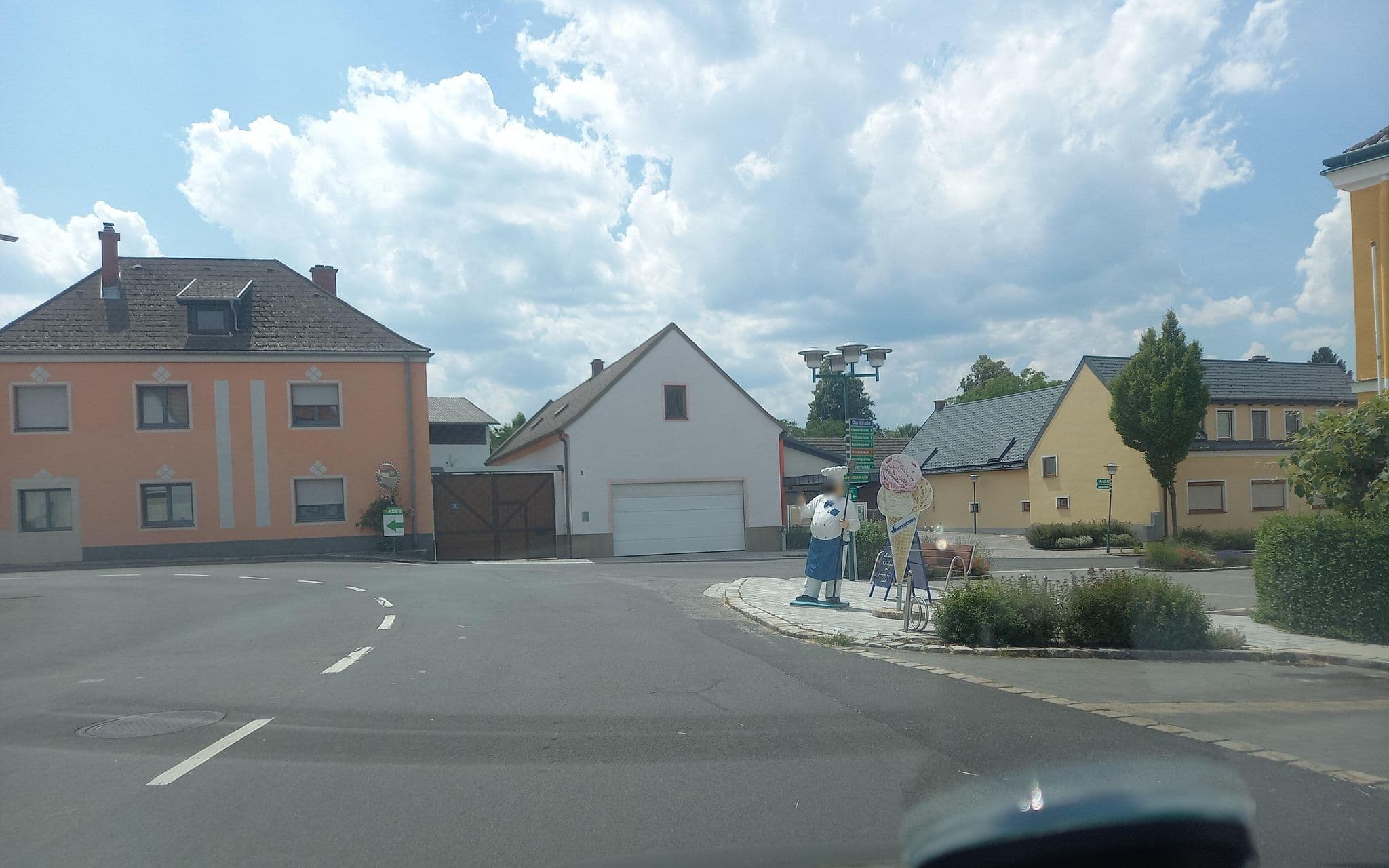 Street view near Gasthaus Zur Gemütlichkeit bei Gerti, Wiesmath — © bbdr (CC BY-SA · Mapillary)