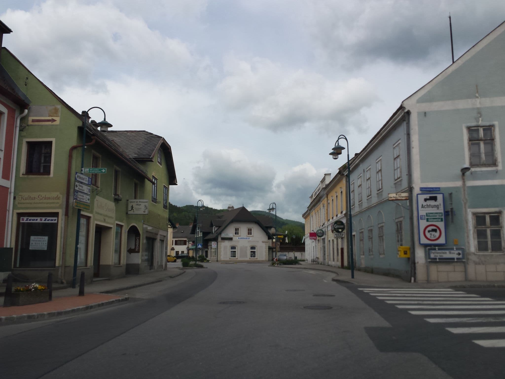 Street view near Gasthaus z gruenen Baum, Pernitz — © rudolfmayer (CC BY-SA · Mapillary)