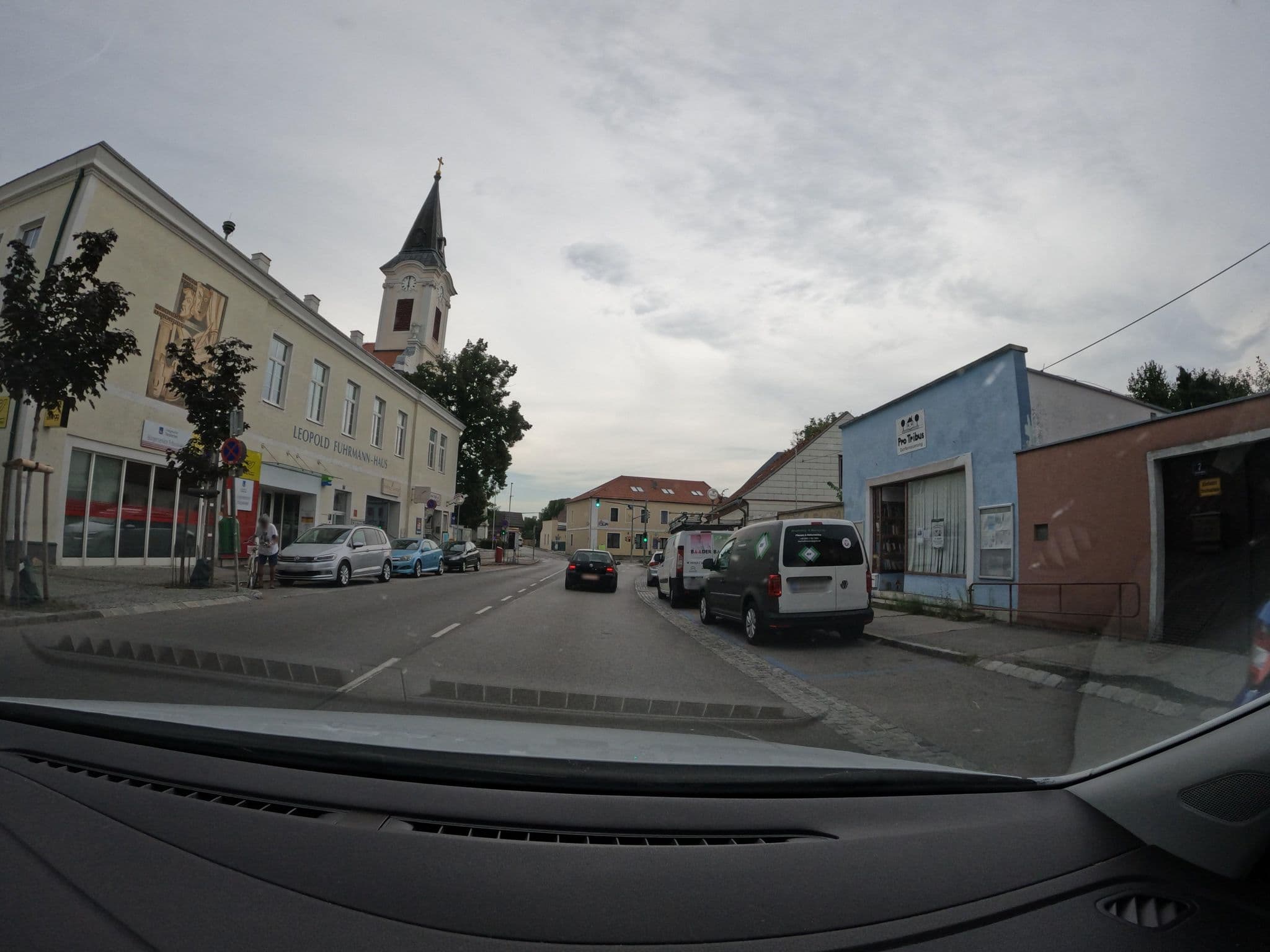 Street view near Mühlbachwirt, Tribuswinkel — © erias (CC BY-SA · Mapillary)