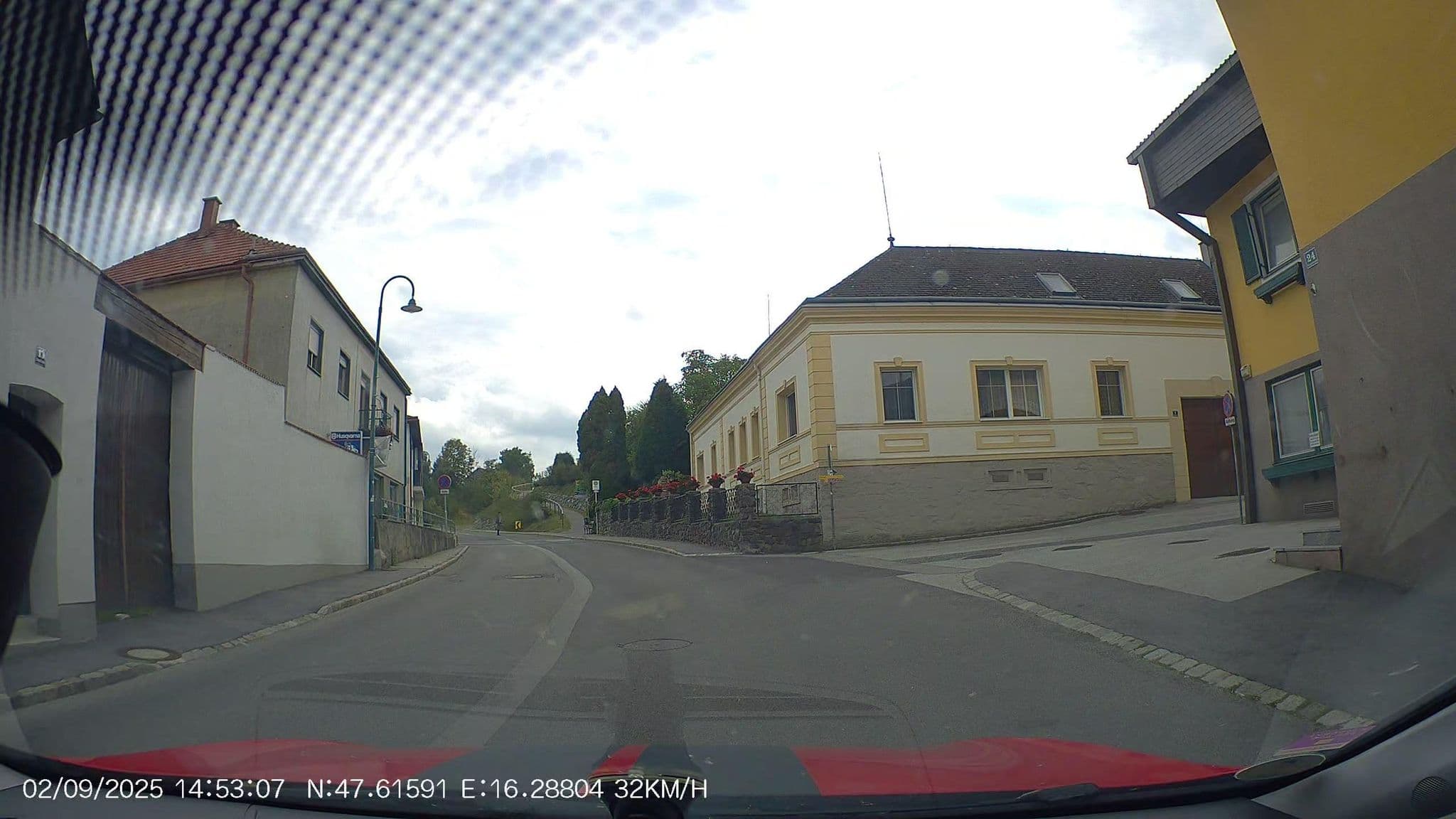 Street view near Gasthaus z Kaffeewirt, Wiesmath — © AR88 (CC BY-SA · Mapillary)