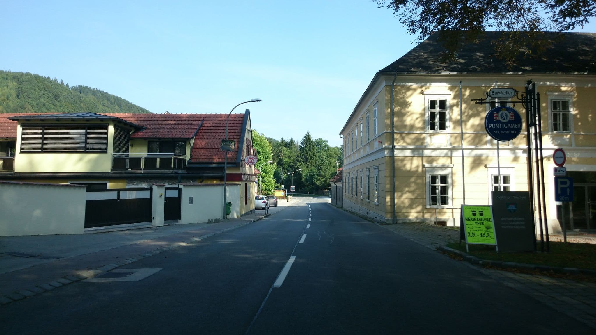 Street view near Uwe Haselbacher, Kirchberg am Wechsel — © didix3 (CC BY-SA · Mapillary)
