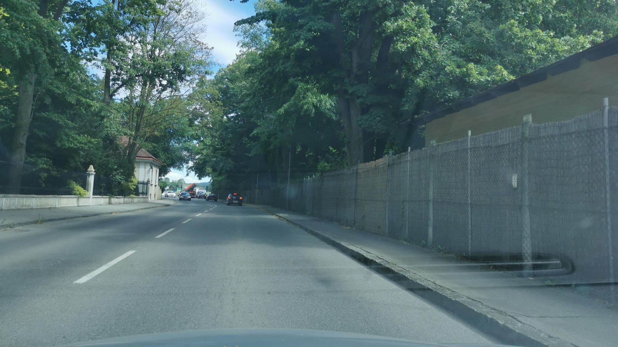 Street view near Rosenberger Motor-Hotel, Harland — © hlfan (CC BY-SA · Mapillary)