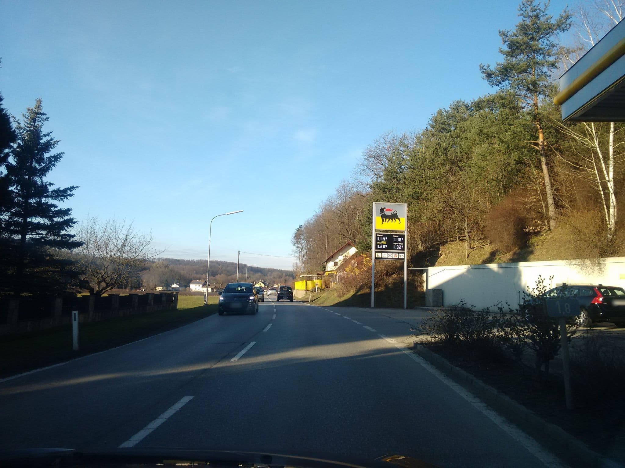 Street view near Schimek Jutta, Neulengbach — © gzin (CC BY-SA · Mapillary)