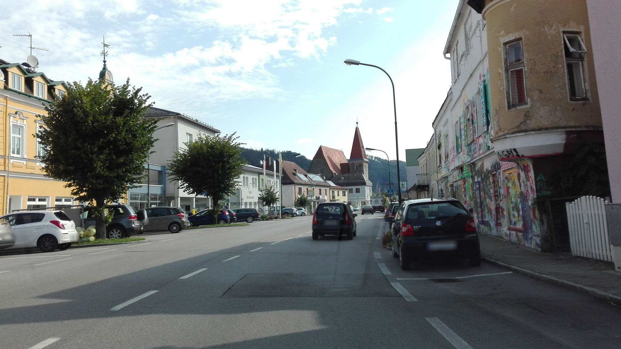 Street view near Ferienwohnungen 9erhaus, Hofstetten — © suriv (CC BY-SA · Mapillary)