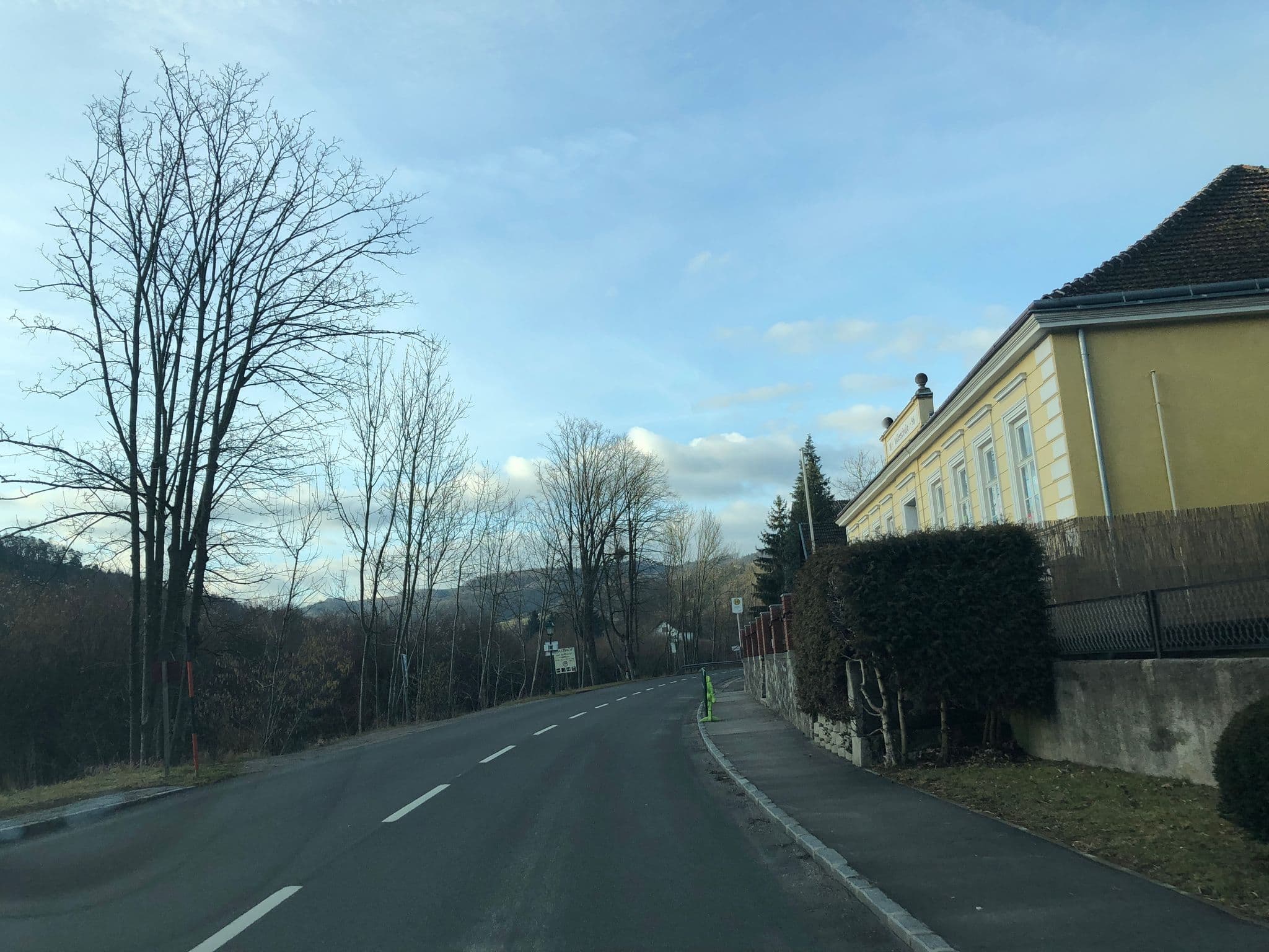 Street view near Gasthof Grasman, Pyhra — © rjrrjr3 (CC BY-SA · Mapillary)