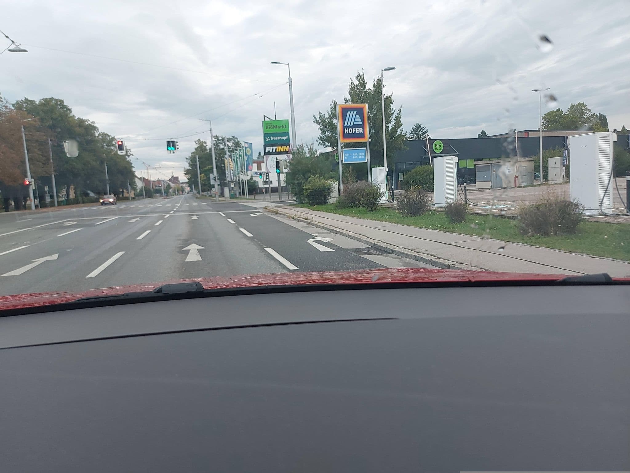 Street view near Thomas Peter Macho, Stattersdorf — © mik007 (CC BY-SA · Mapillary)