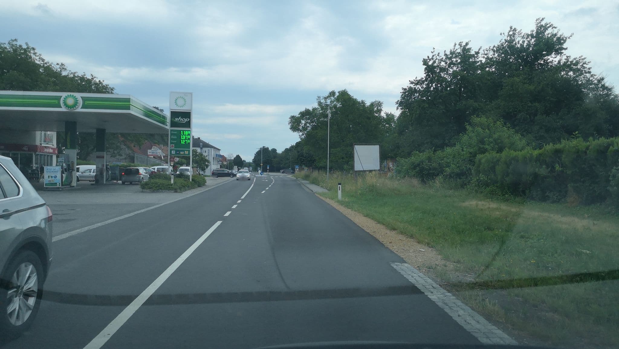 Street view near Gasthof Donaublick, Pöchlarn — © schu_r (CC BY-SA · Mapillary)
