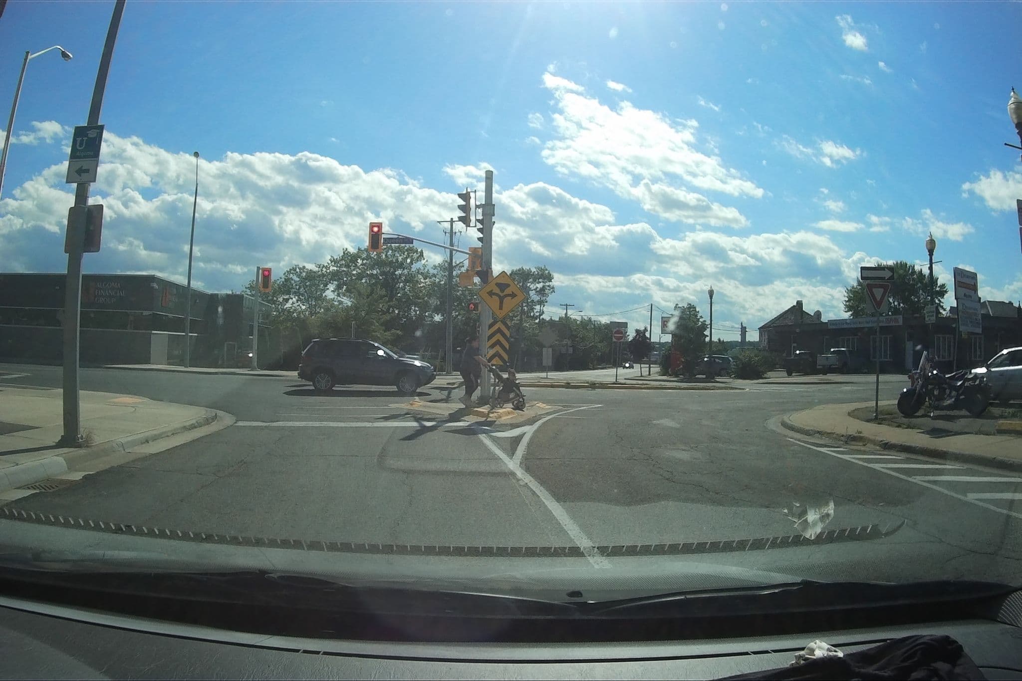 Street view near Algonquin Hotel, Sault Ste. Marie — © didymops (CC BY-SA · Mapillary)