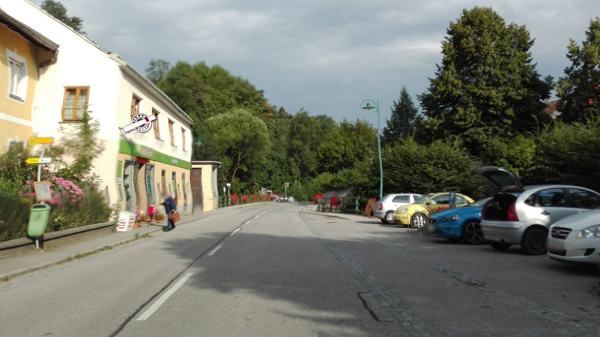 Street view near Girsch Karl, Böheimkirchen — © suriv (CC BY-SA · Mapillary)