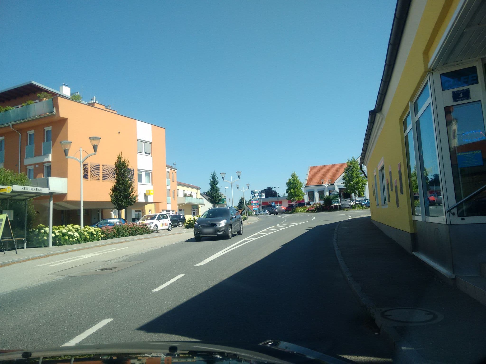 Street view near Gasthof Waldner, Heiligeneich — © gzin (CC BY-SA · Mapillary)