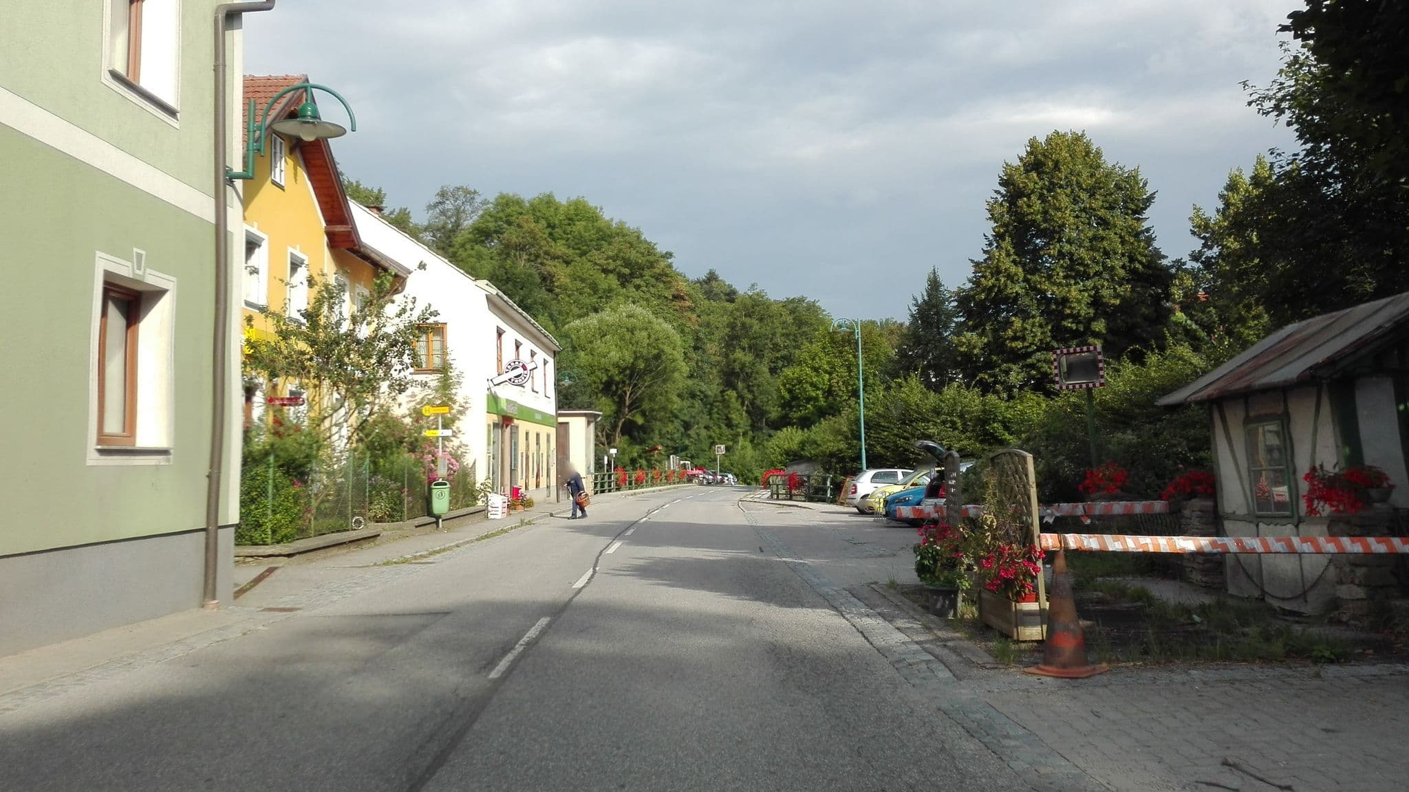 Street view near Walter Kraft, Böheimkirchen — © suriv (CC BY-SA · Mapillary)