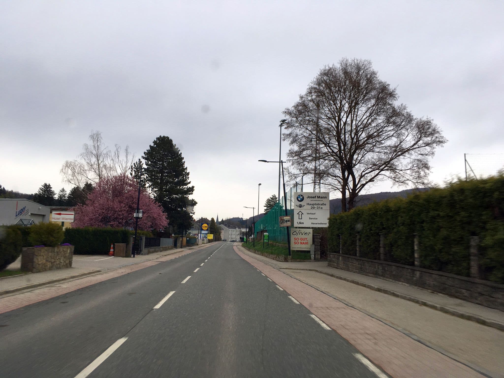 Street view near Wiental Hotel Fam. Rieger, Pressbaum — © istefanos (CC BY-SA · Mapillary)