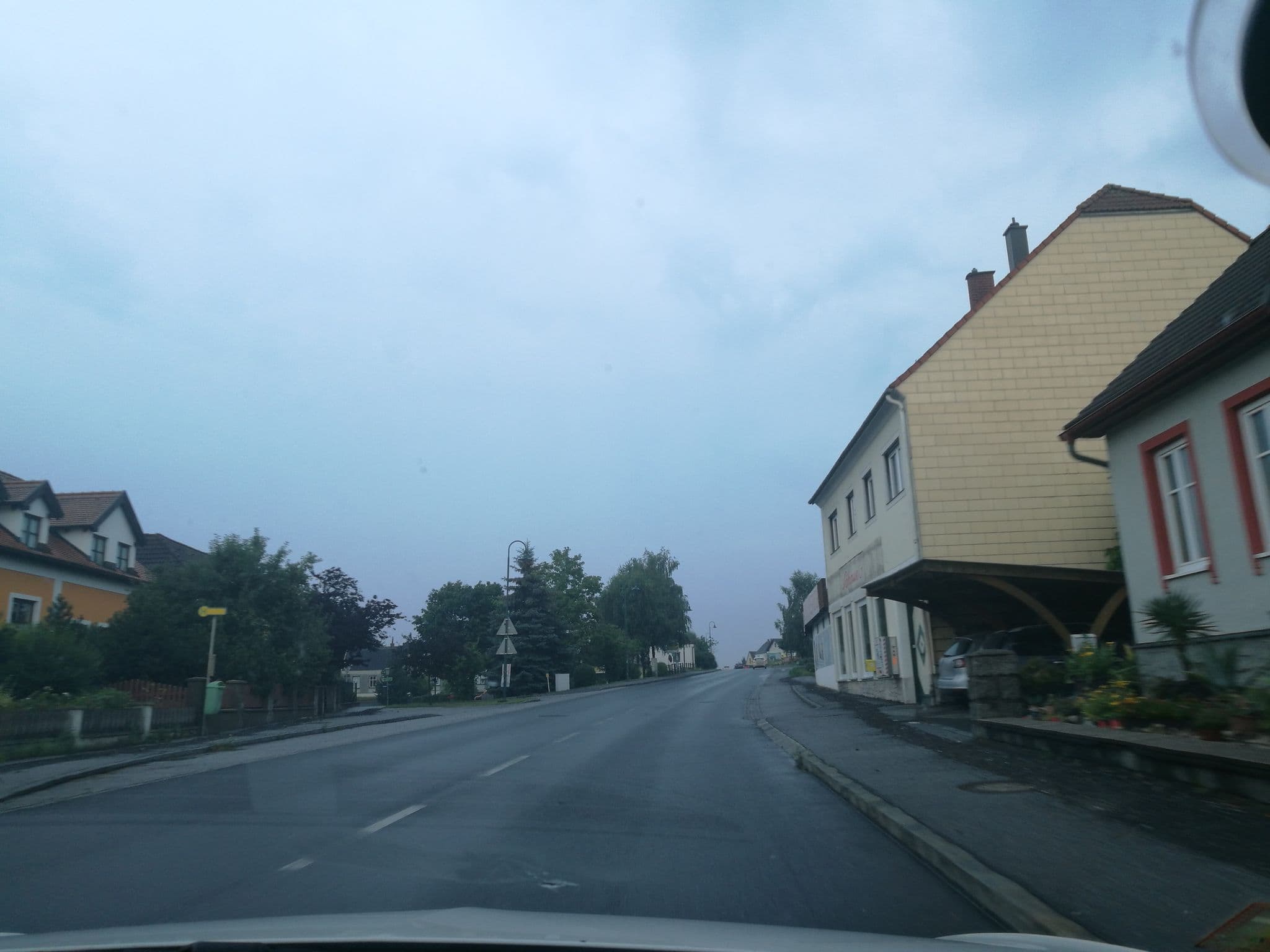 Street view near Göpfritz an der Wild, Allentsteig — © xmeadow (CC BY-SA · Mapillary)