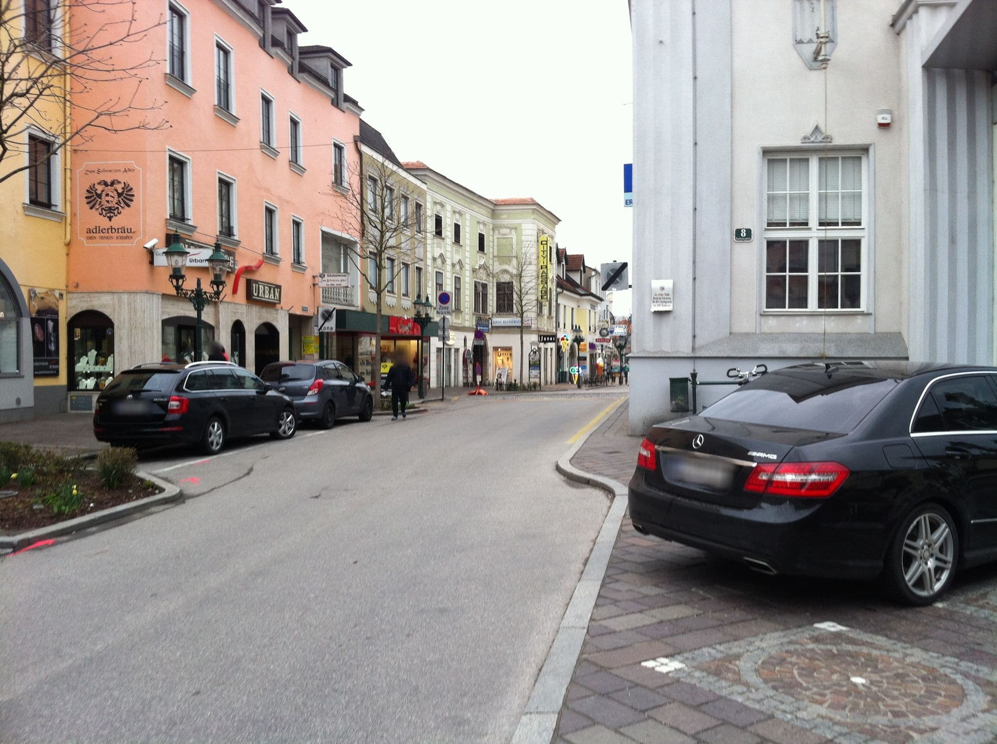 Street view near Adlerbraeu Domain, Tulln — © rufus1295 (CC BY-SA · Mapillary)