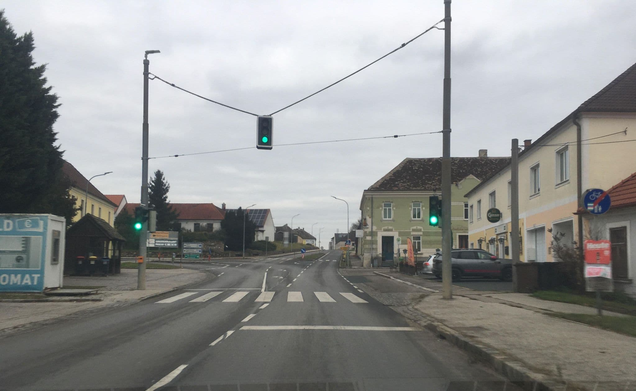 Street view near Cafe - Gasthaus Hofstetter, Hollabrunn — © istefanos (CC BY-SA · Mapillary)