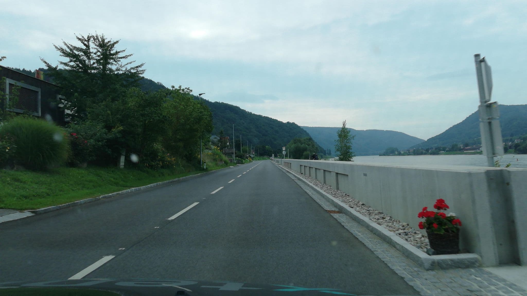 Street view near Radlerbauernhof, Spitz — © gzin (CC BY-SA · Mapillary)