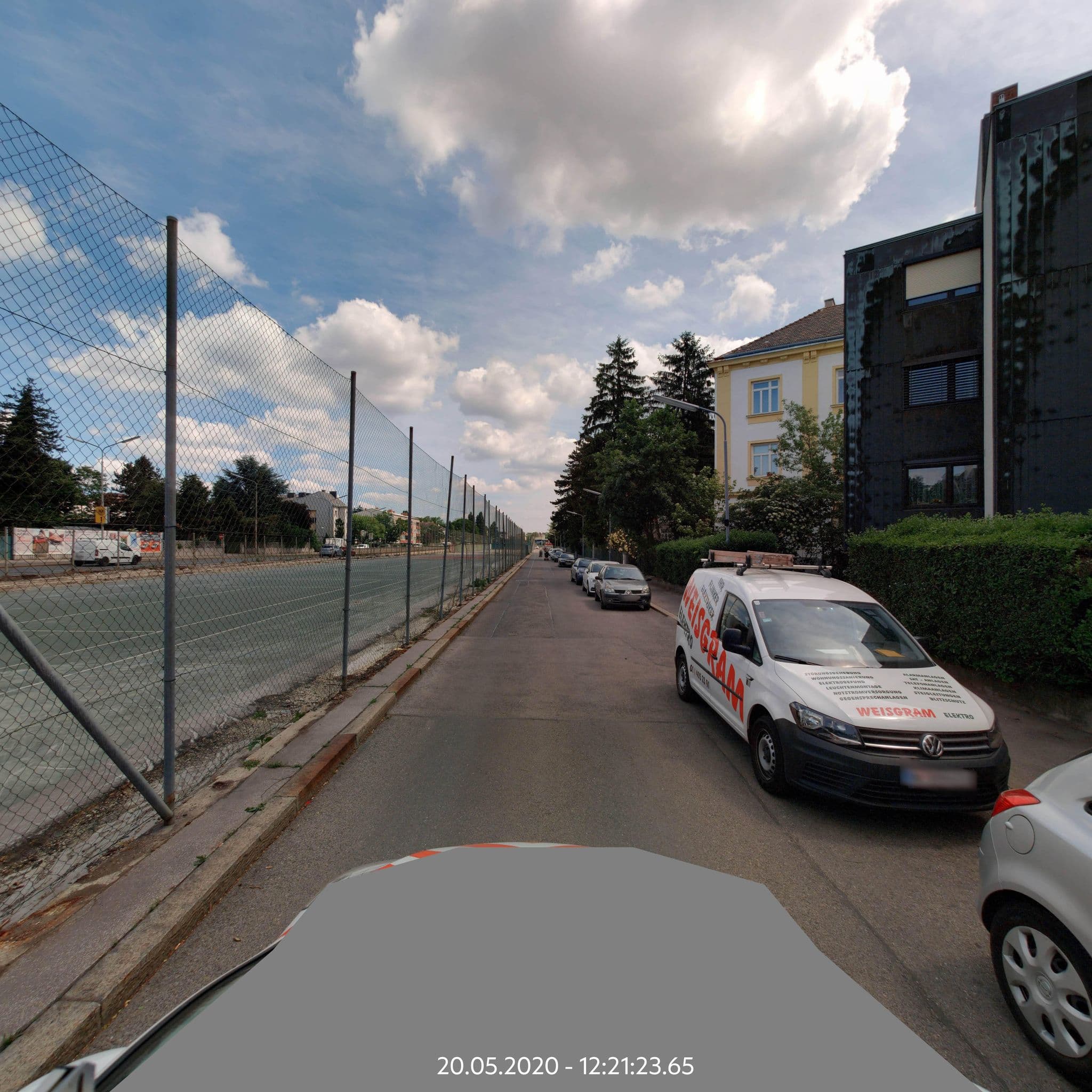 Street view near Seminarhotel und Gesundheitszentrum Ried i.T. Errichtungs GmbH, Meidling — © eliasgander (CC BY-SA · Mapillary)