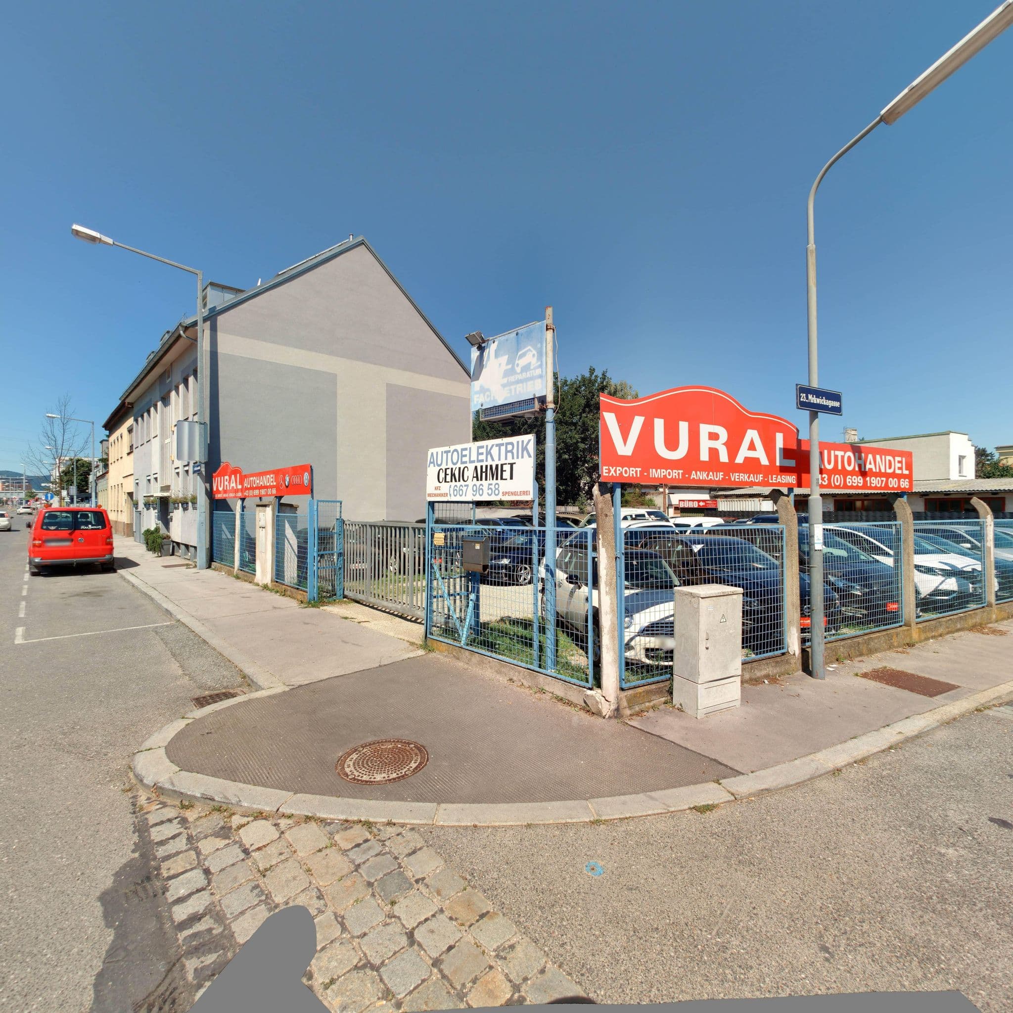 Street view near Hayriye ARIK, Vösendorf — © eliasgander (CC BY-SA · Mapillary)
