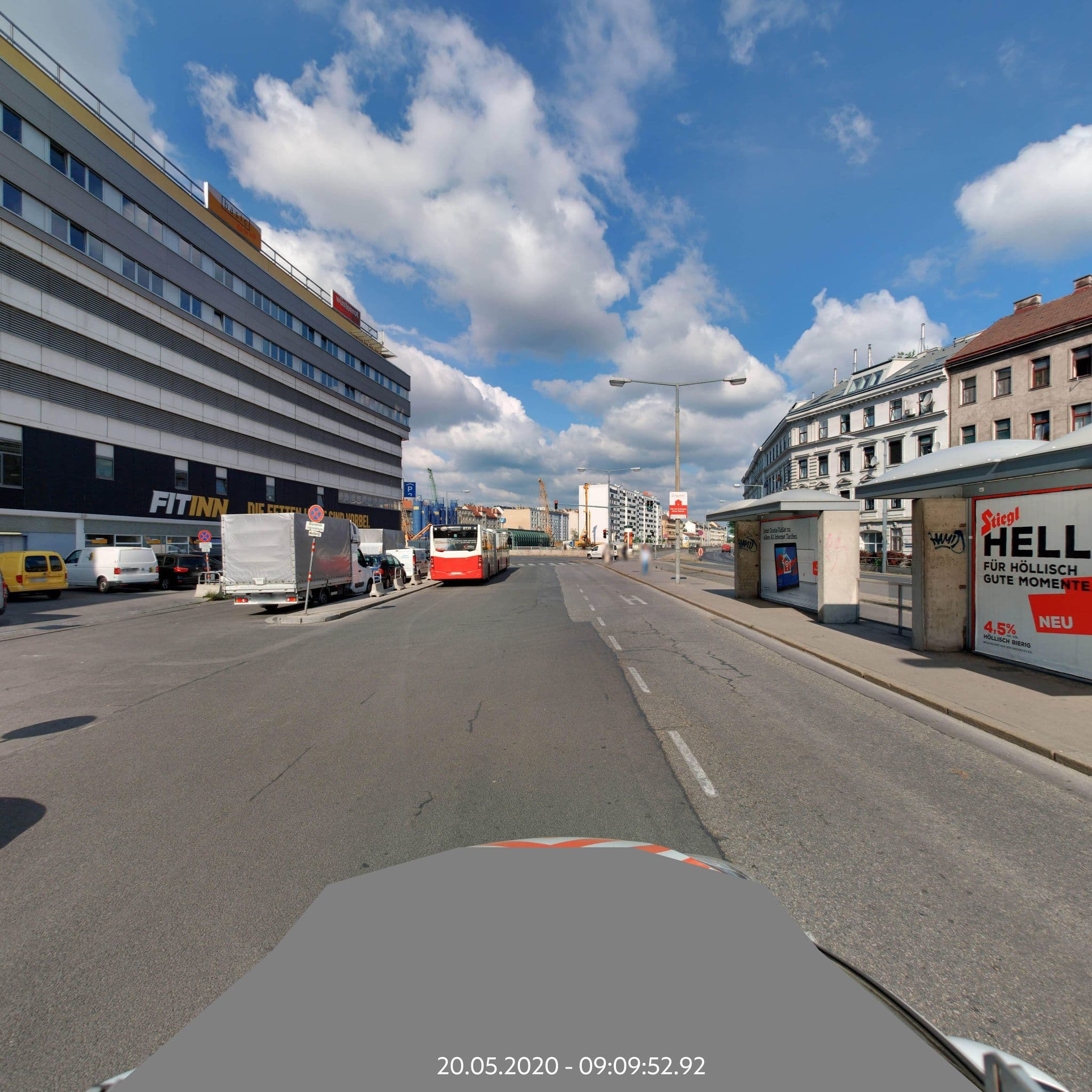 Street view near Appartements Serafin, Fünfhaus — © eliasgander (CC BY-SA · Mapillary)