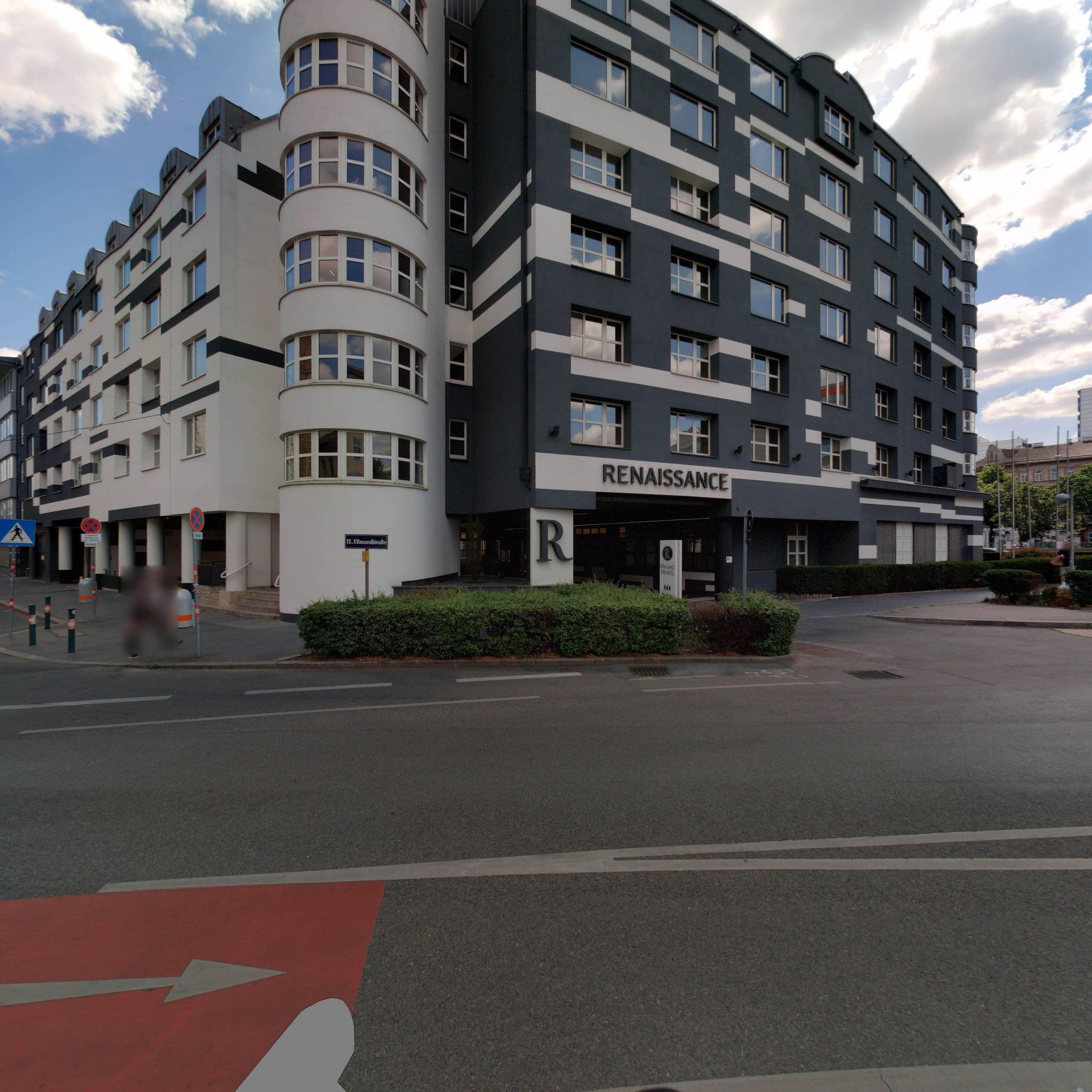 Street view near HPI Austria Hotelbesitz GmbH, Fünfhaus — © eliasgander (CC BY-SA · Mapillary)
