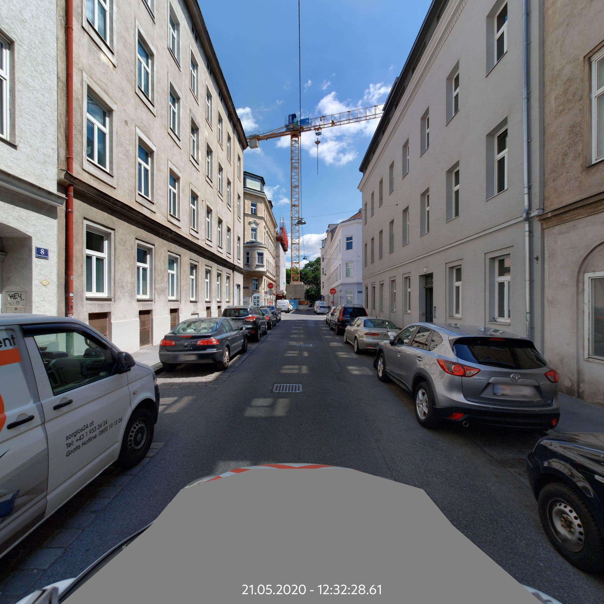 Street view near Gally's Apartments, Fünfhaus — © eliasgander (CC BY-SA · Mapillary)