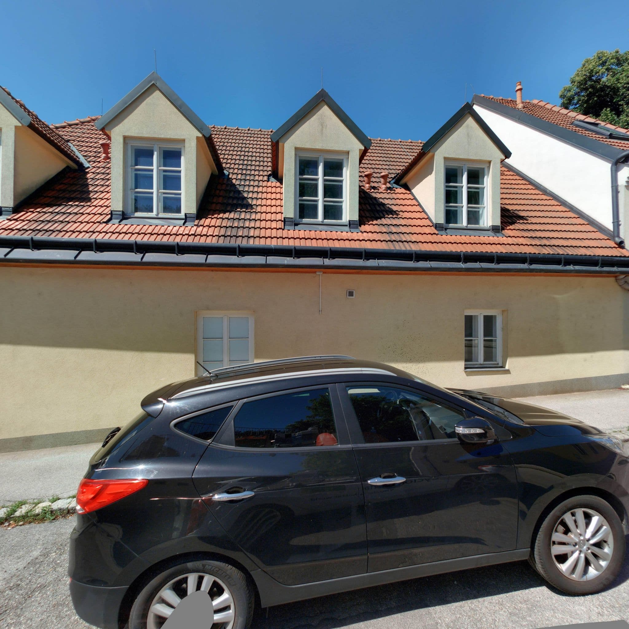 Street view near Gasthaus Brandtner, Perchtoldsdorf — © eliasgander (CC BY-SA · Mapillary)