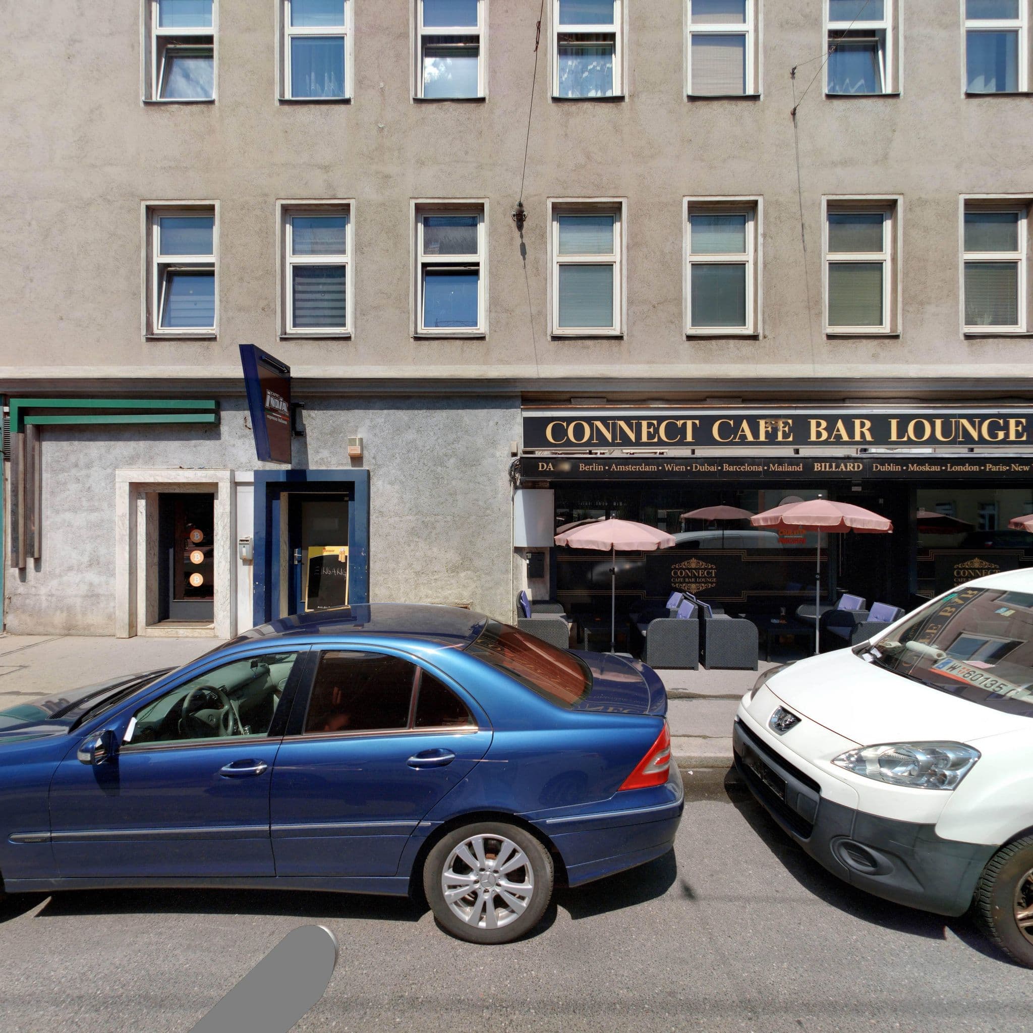 Street view near HTM Hotel und Tourismus Management GmbH, Hernals — © eliasgander (CC BY-SA · Mapillary)