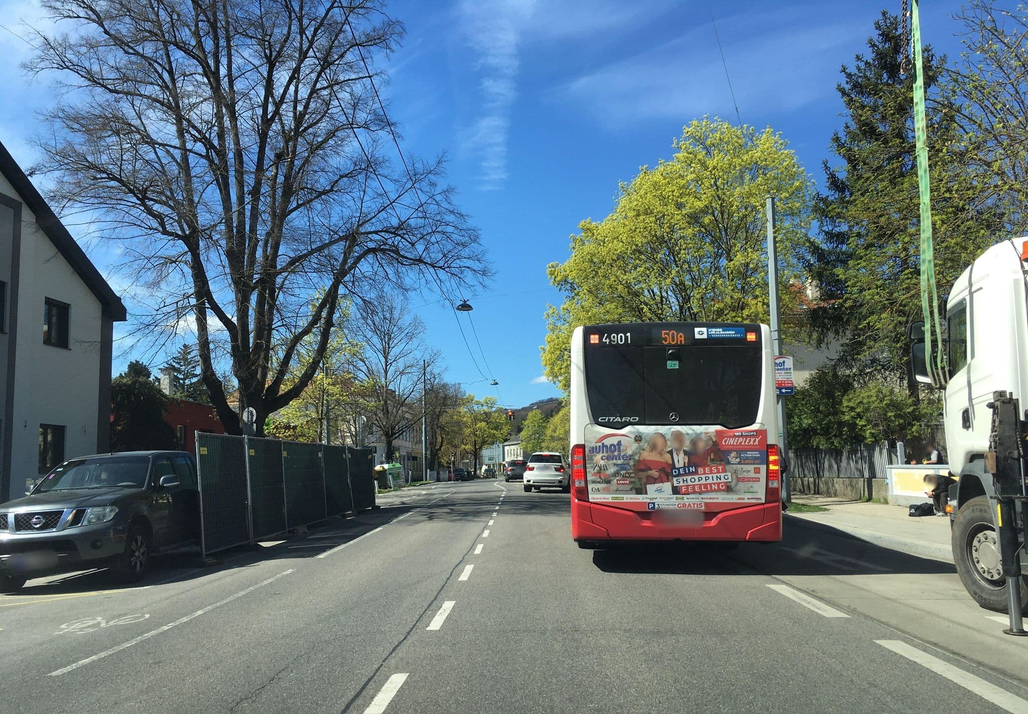 Street view near Hotel Kreiner, Penzing — © istefanos (CC BY-SA · Mapillary)