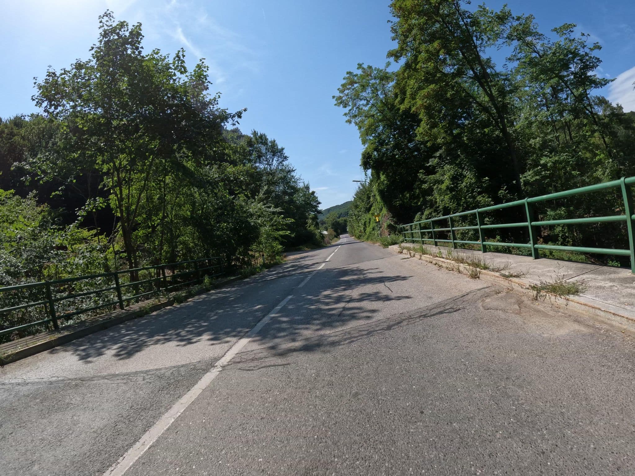 Street view near Windischhutte, Weidling — © erias (CC BY-SA · Mapillary)