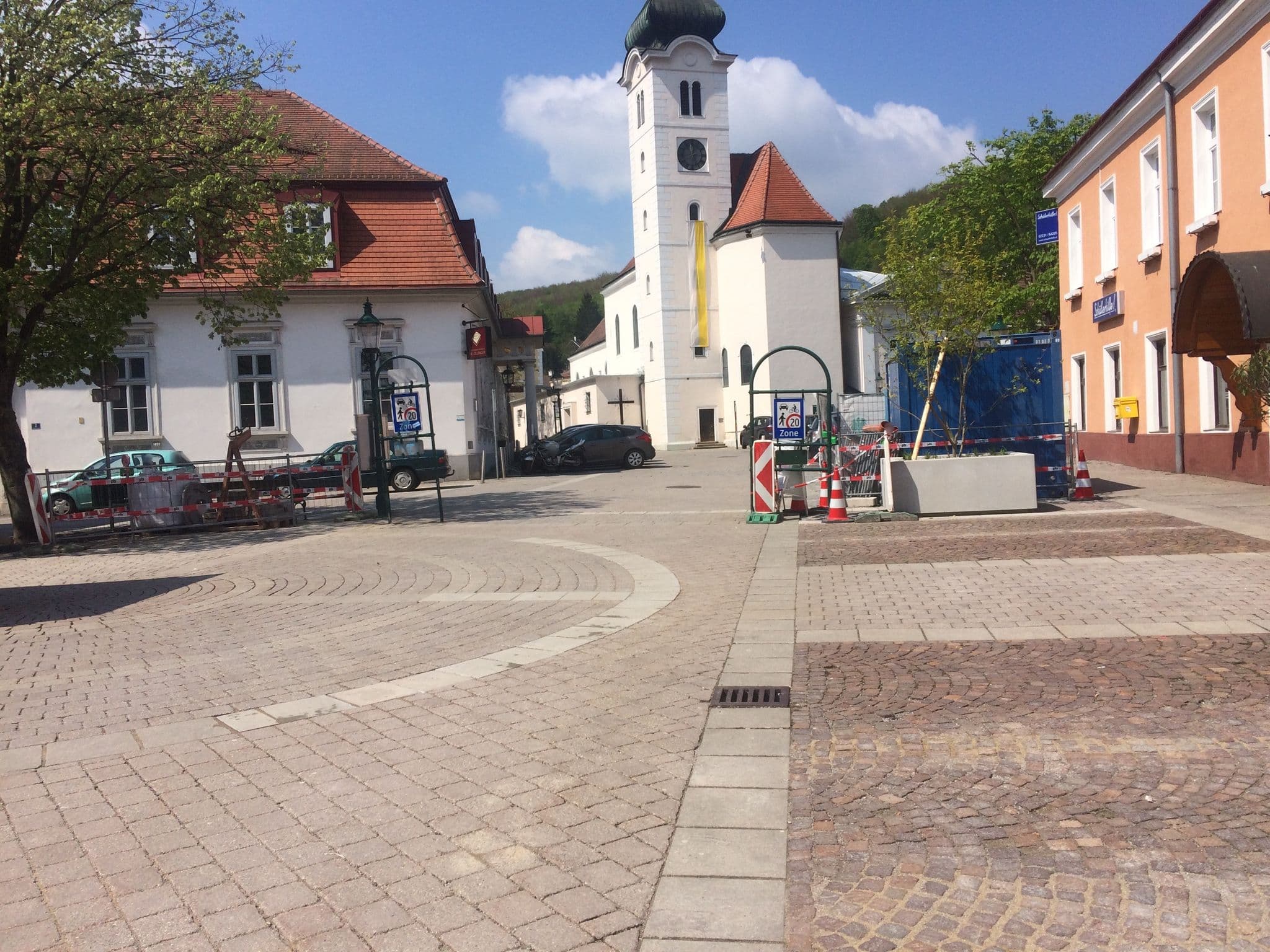 Street view near Goldener Adler, Purkersdorf — © rufus1295 (CC BY-SA · Mapillary)