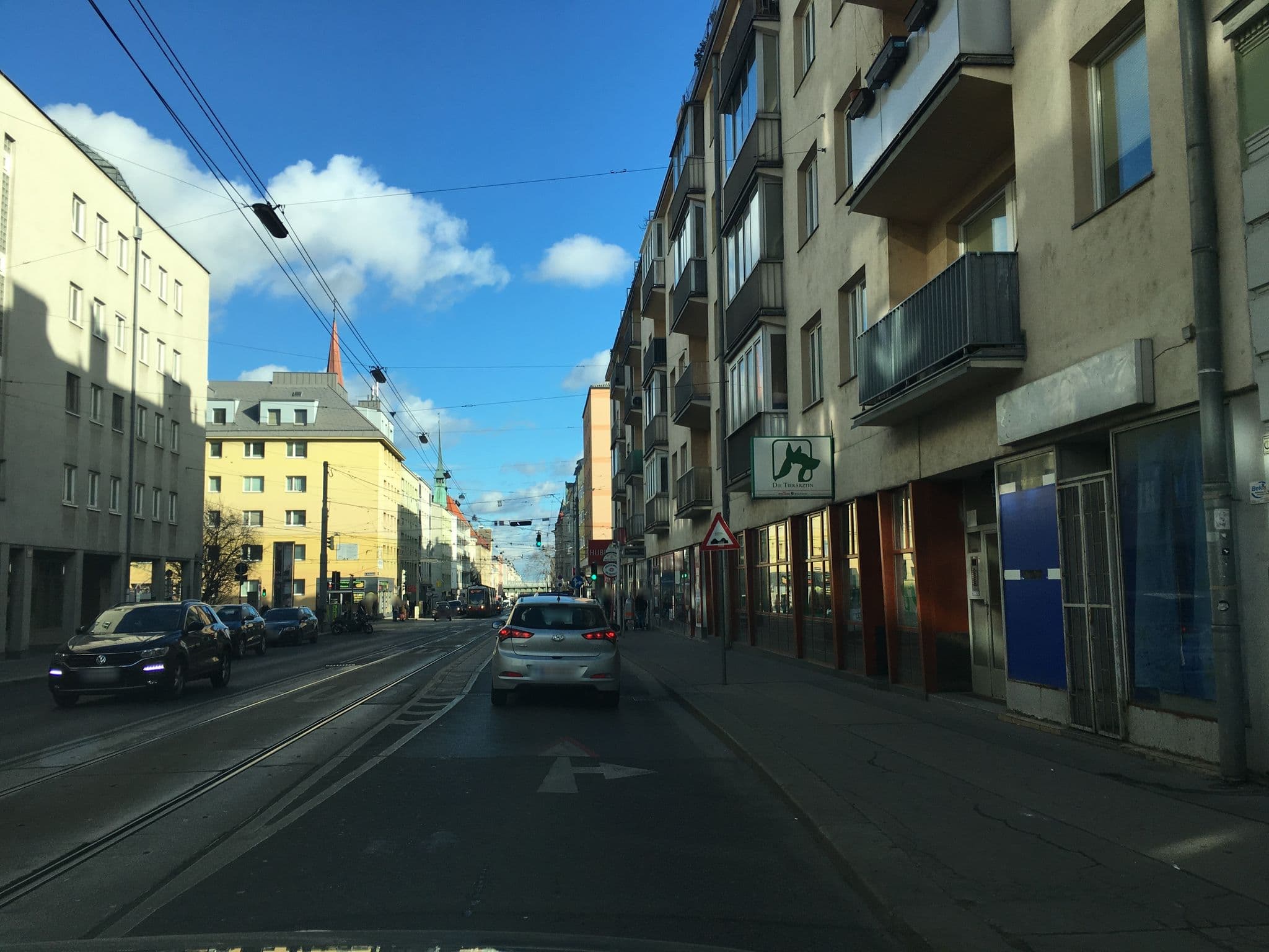 Street view near Espresso Jolly DJOGIC, Ottakring — © rjrrjr3 (CC BY-SA · Mapillary)