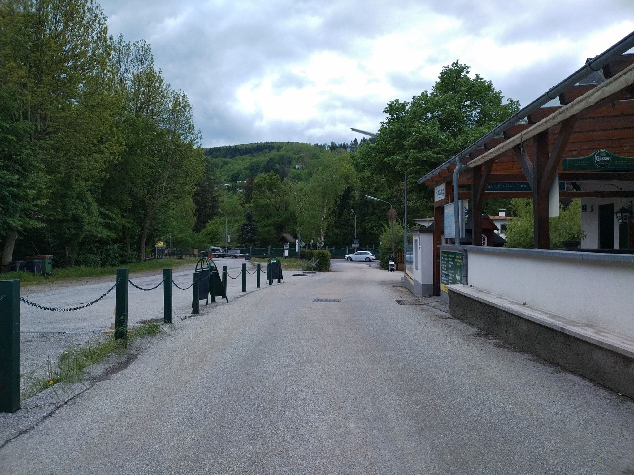 Street view near Haneg Eleonore, Mauerbach — © nielkrokodil (CC BY-SA · Mapillary)