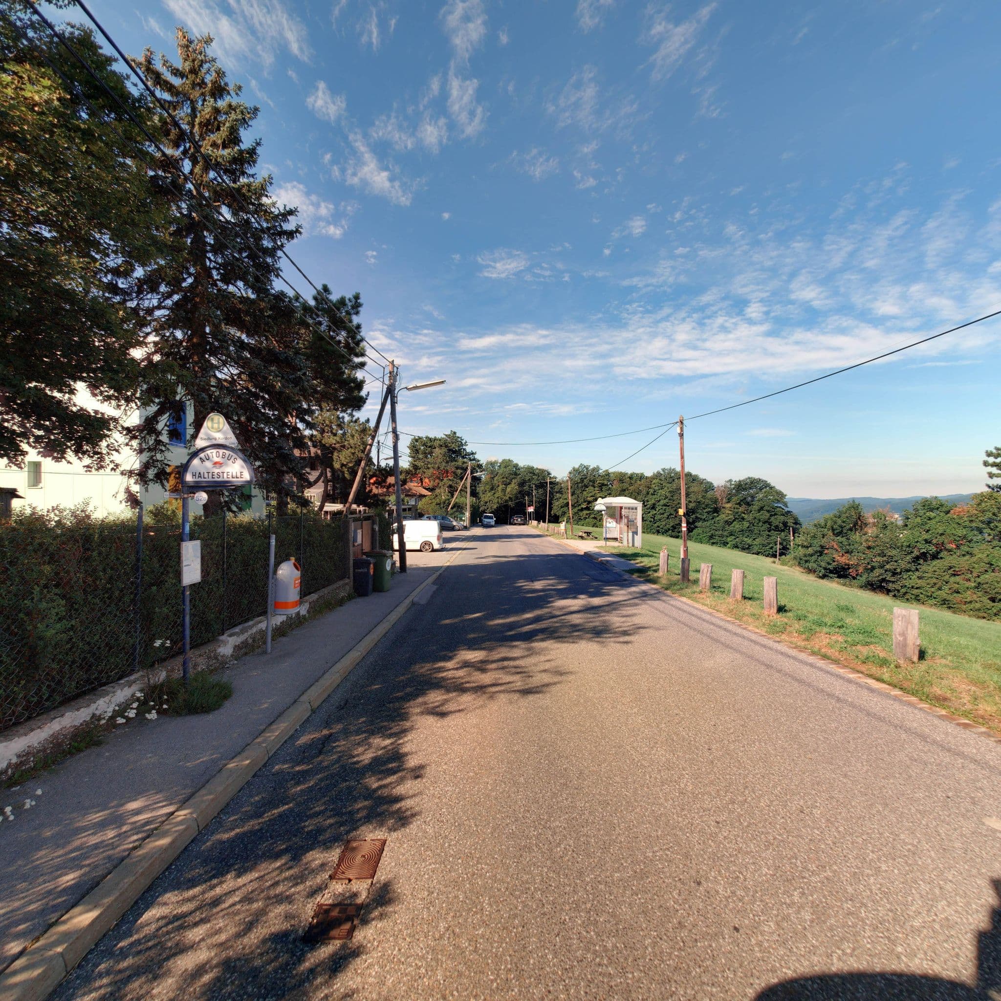 Street view near Bergasthaus zum Hodalump, Penzing — © eliasgander (CC BY-SA · Mapillary)