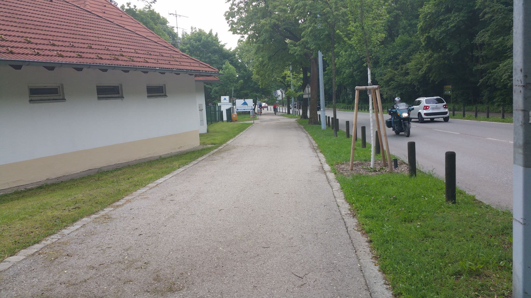 Street view near Camping Vienna West, Penzing — © hermannmucke (CC BY-SA · Mapillary)