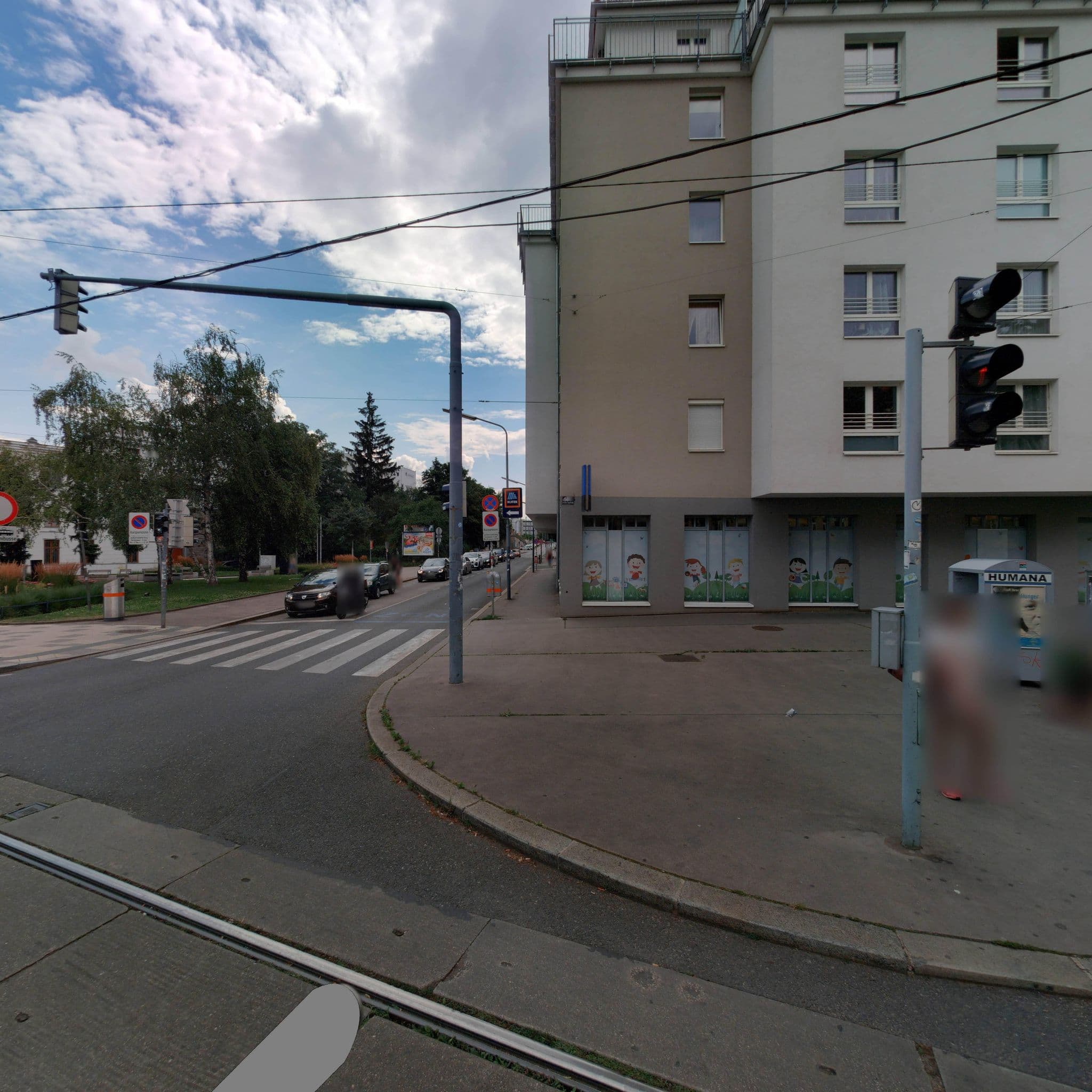 Street view near Best Western Hotel Jäger, Hernals — © eliasgander (CC BY-SA · Mapillary)