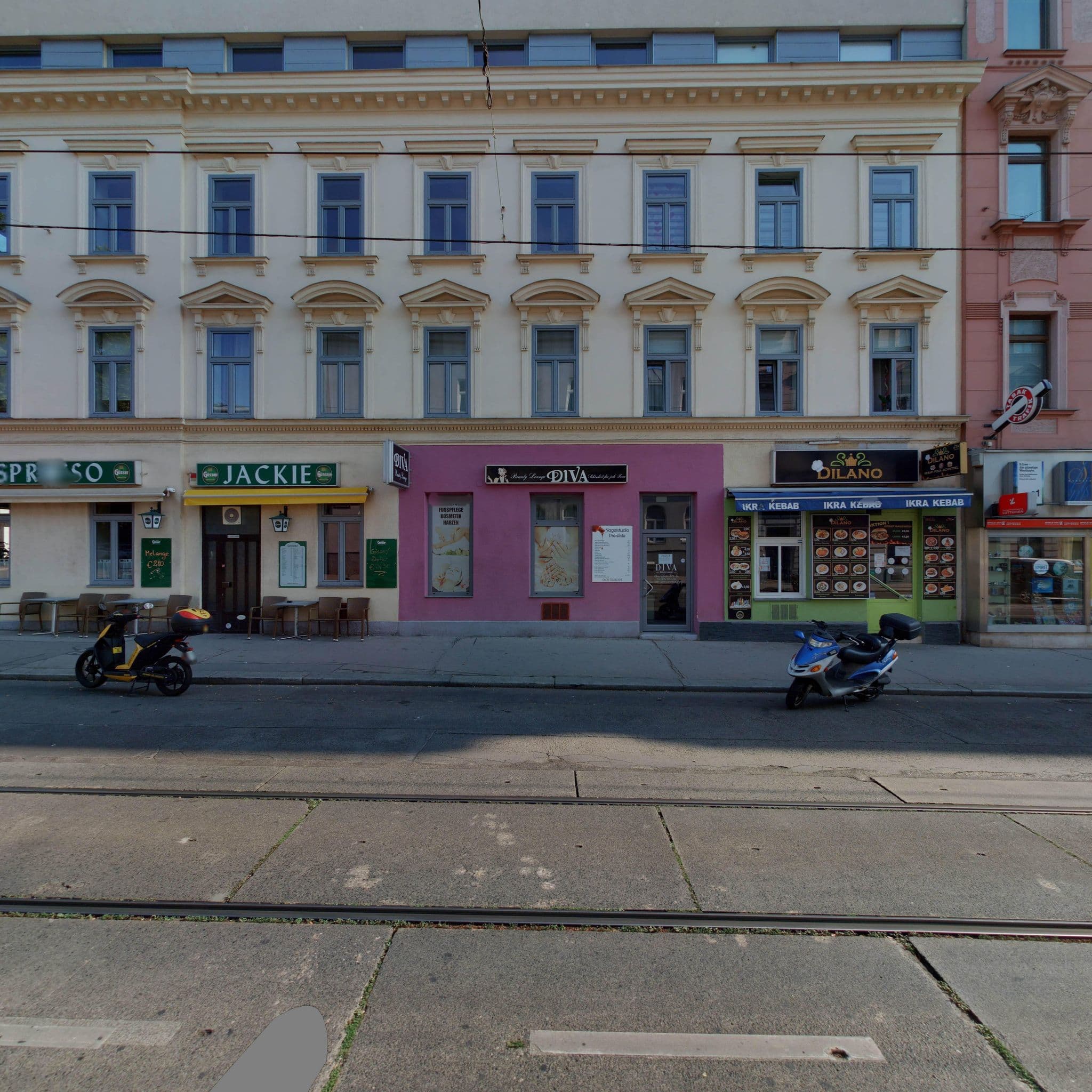 Street view near Arabika Residenz Vienna, Ottakring — © eliasgander (CC BY-SA · Mapillary)