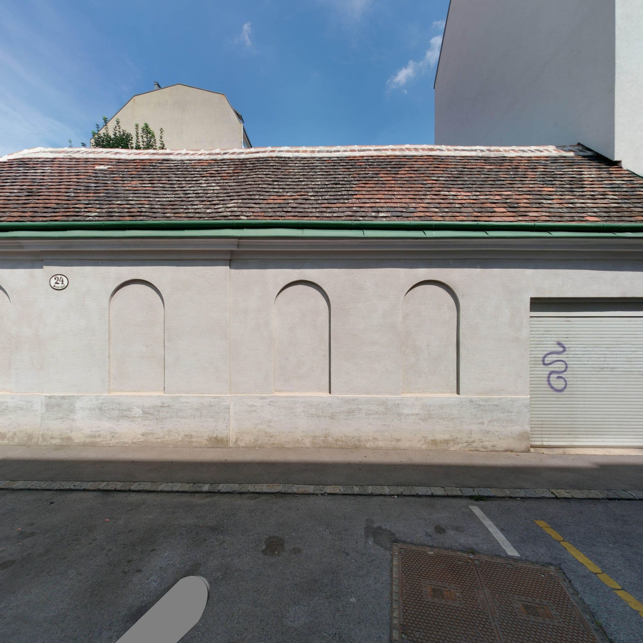 Street view near Kobas Espresso, Ottakring — © eliasgander (CC BY-SA · Mapillary)