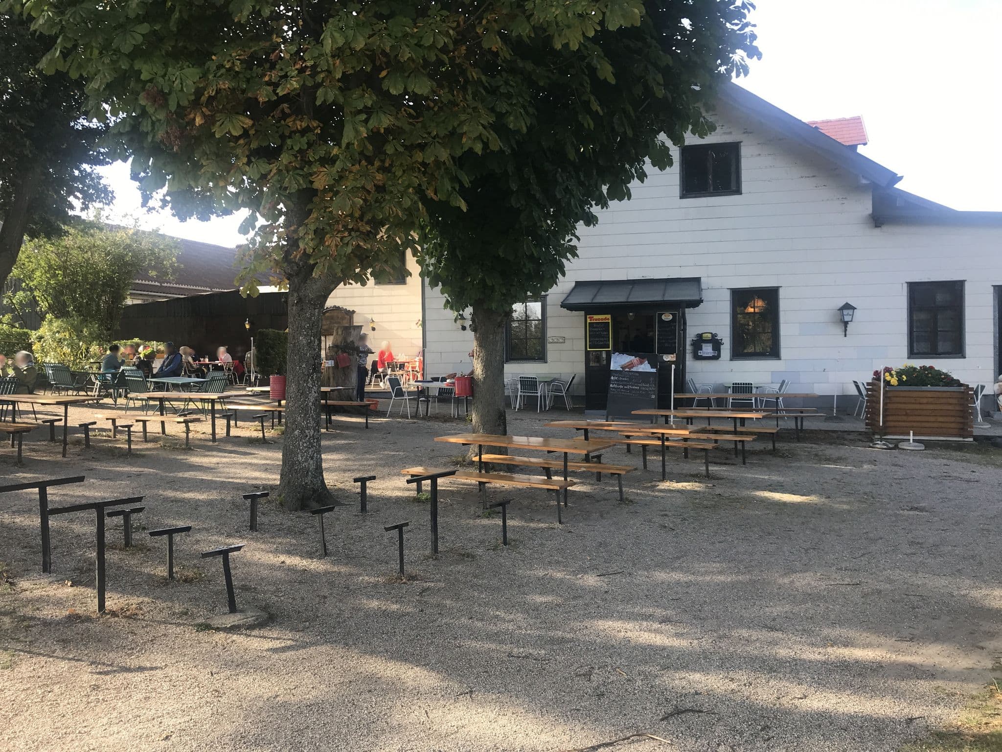 Street view near Mostalm Gasthof - Johann Egretzberger, Mauerbach — © flocki (CC BY-SA · Mapillary)