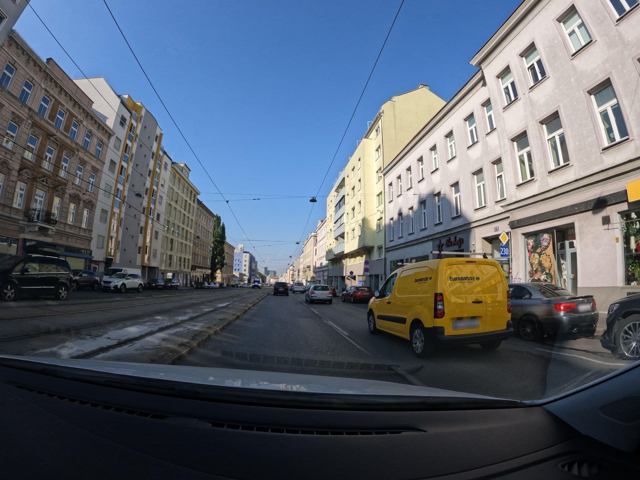 Street view near Waytostay, Favoriten — © erias (CC BY-SA · Mapillary)