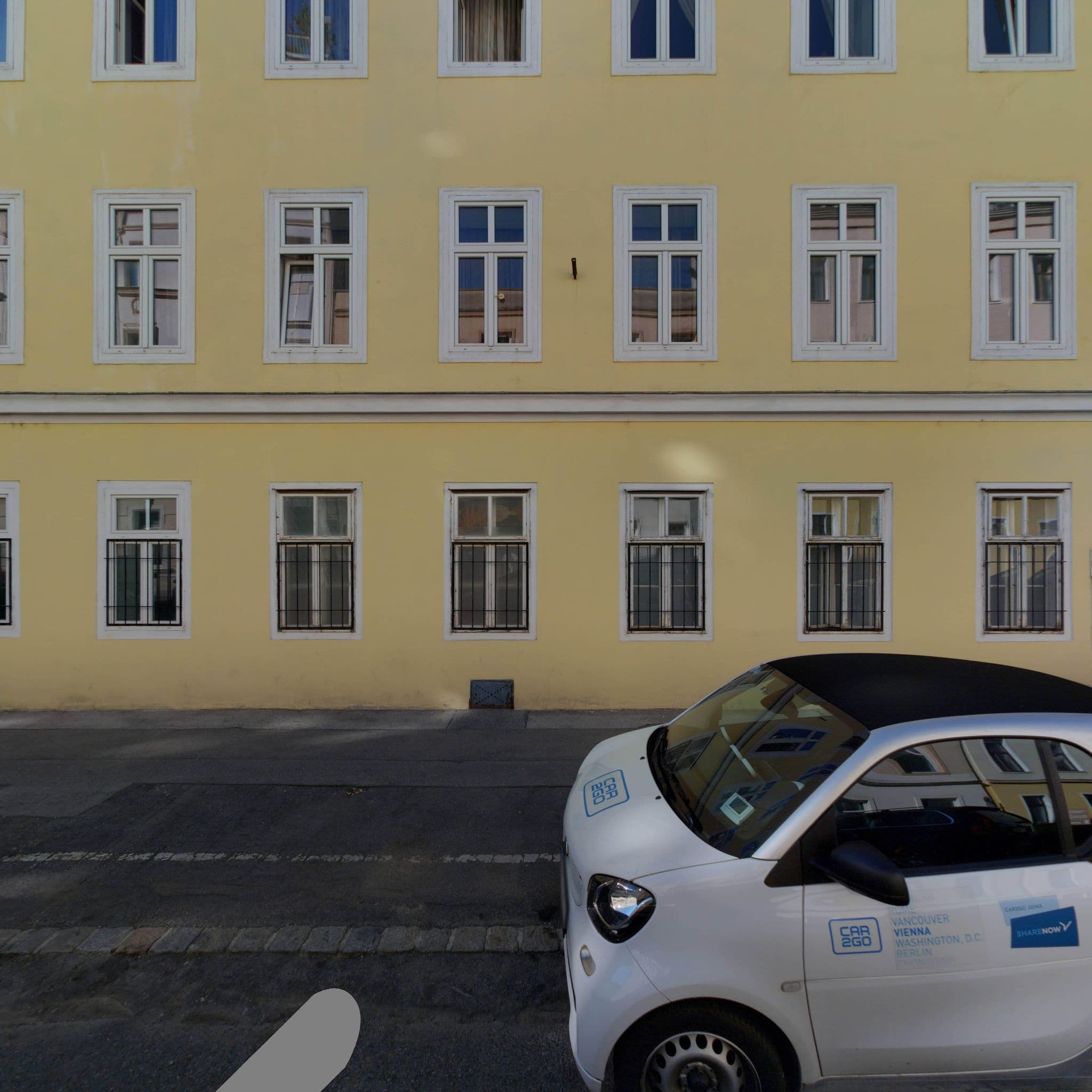 Street view near Vienna Cityflats Meidling, Margareten — © eliasgander (CC BY-SA · Mapillary)